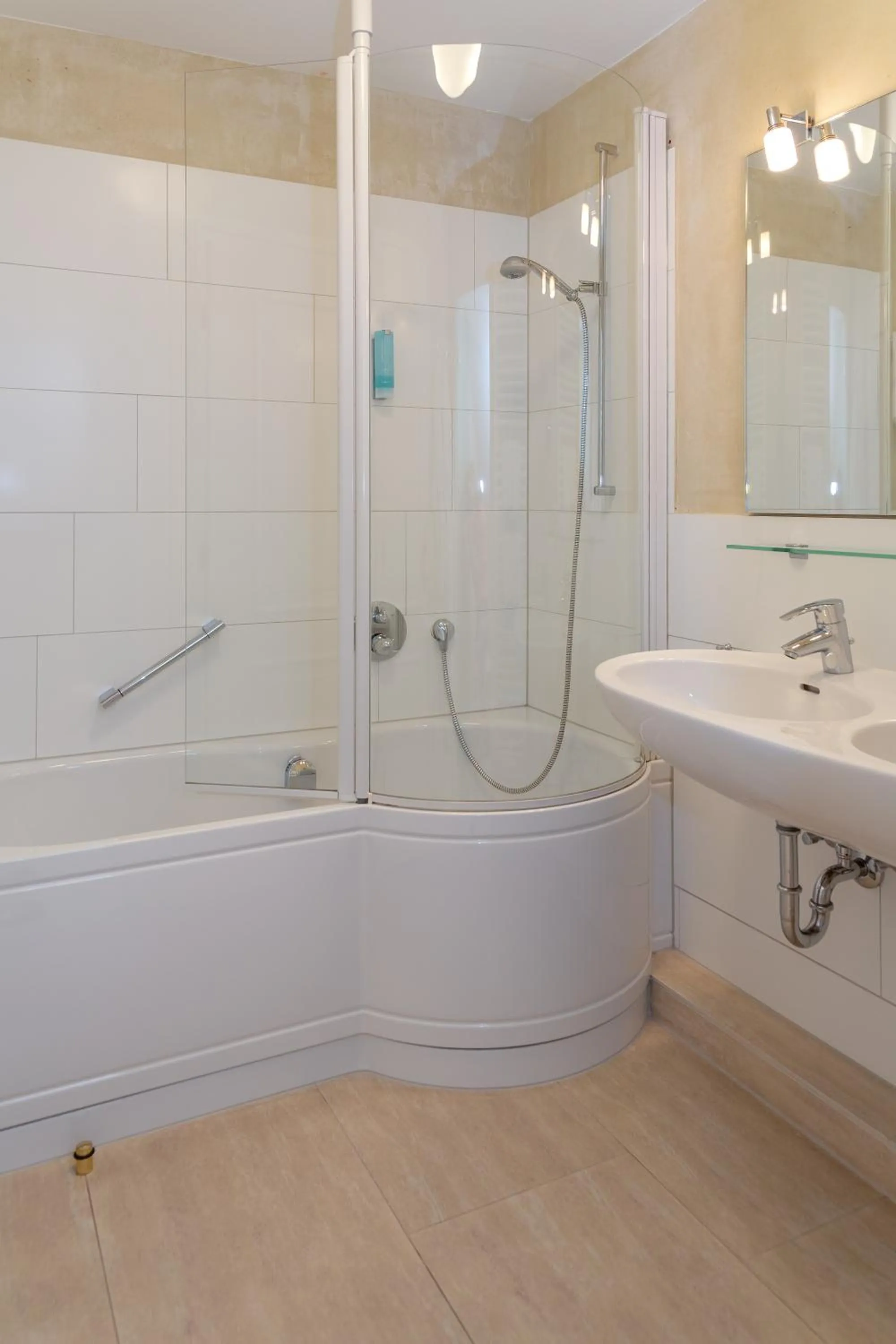 Shower in Boutiquehotel Seiler Hof Keitum