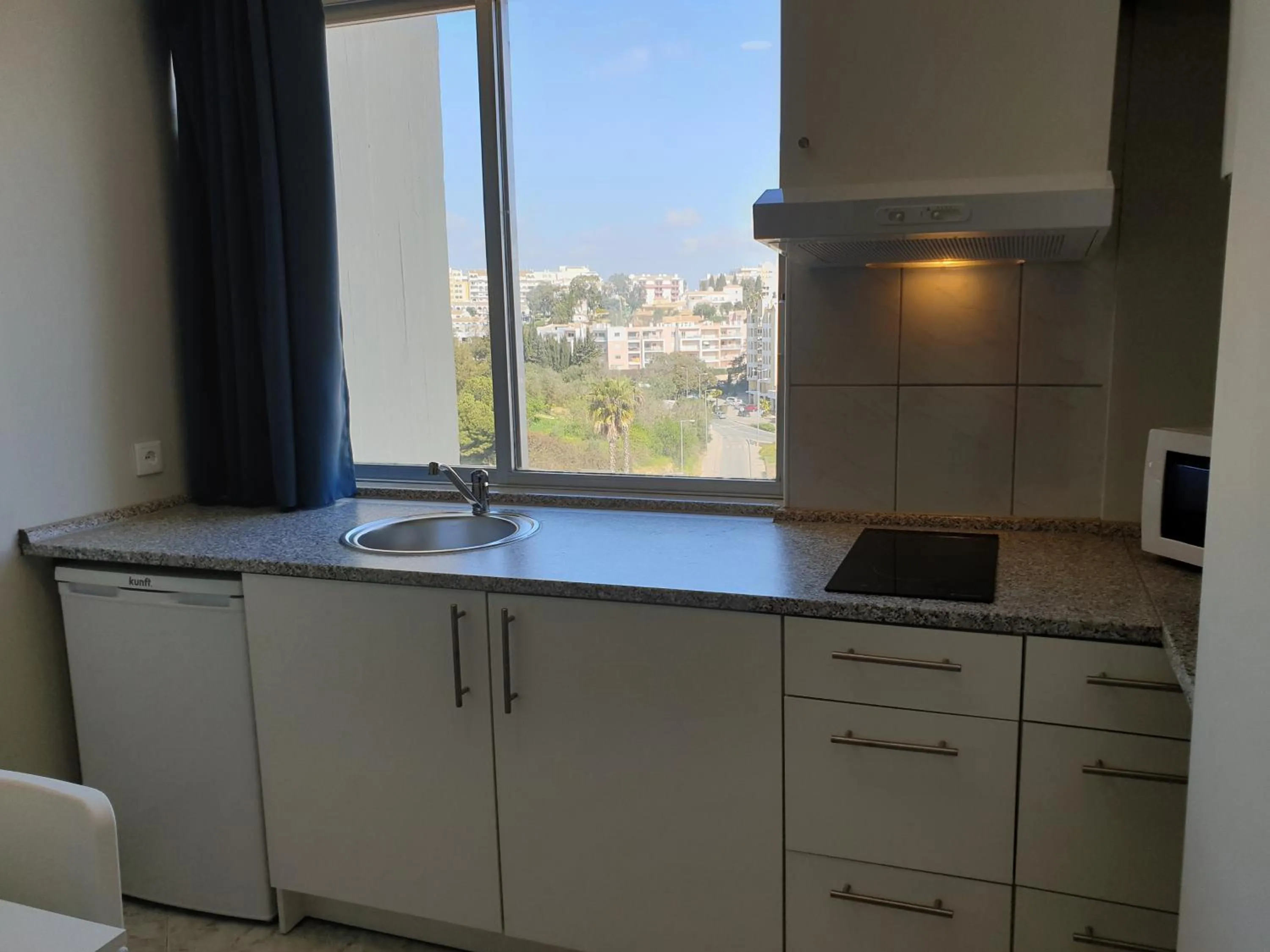 Kitchen or kitchenette in Tarik by Atlantichotels - AL