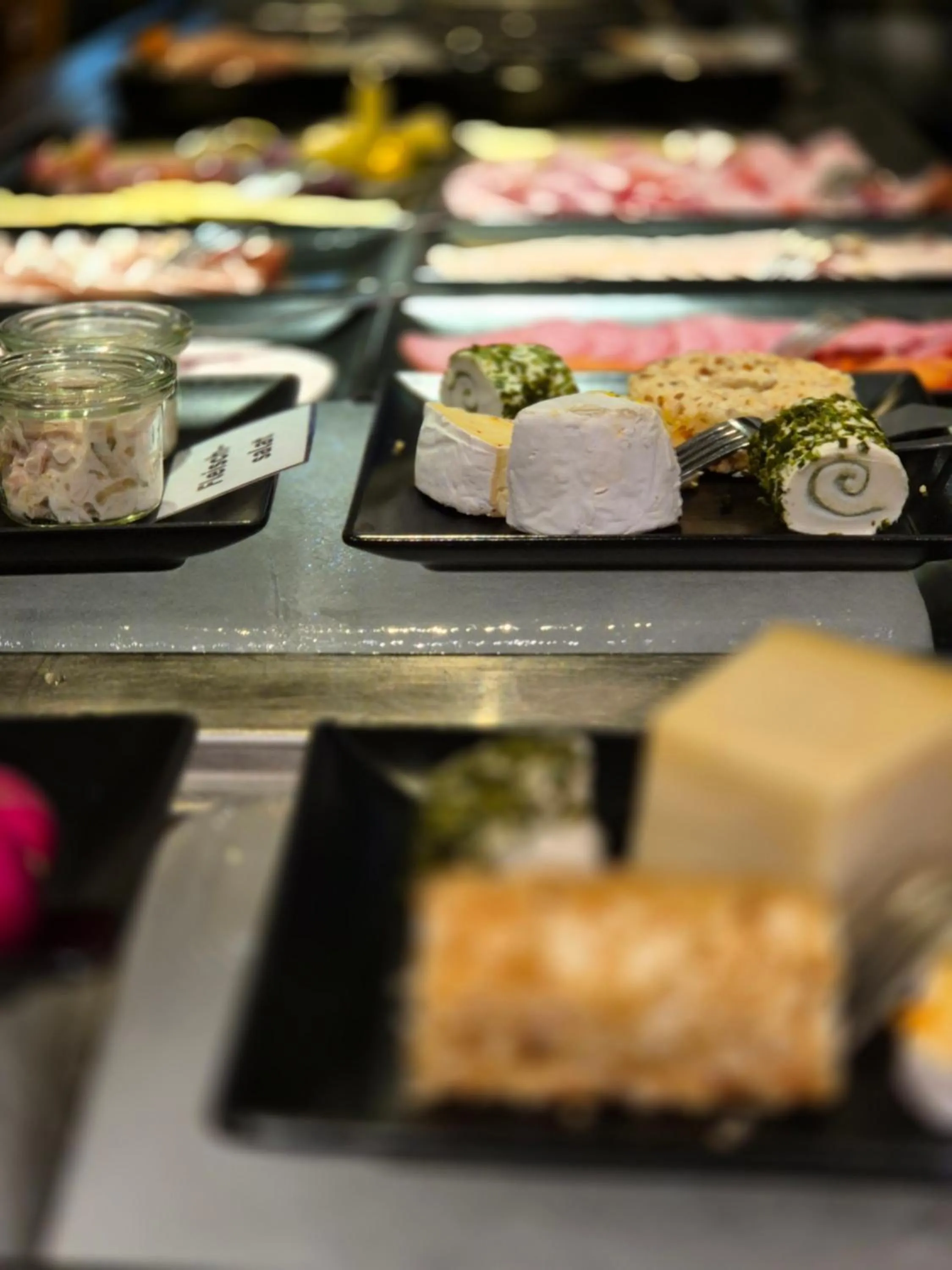 Buffet breakfast in Hotel Hirt