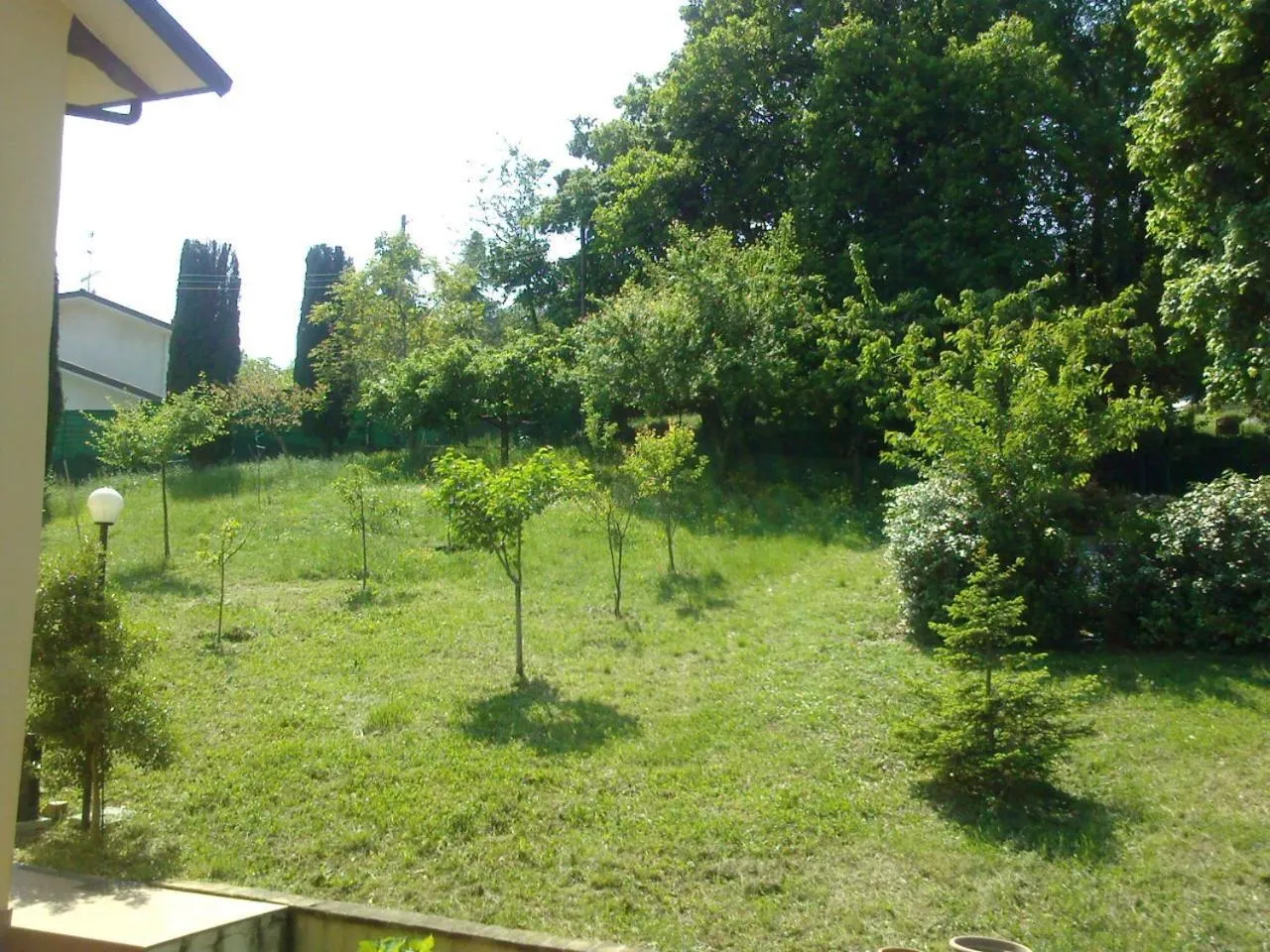 Garden view in B&B La Pilastrina