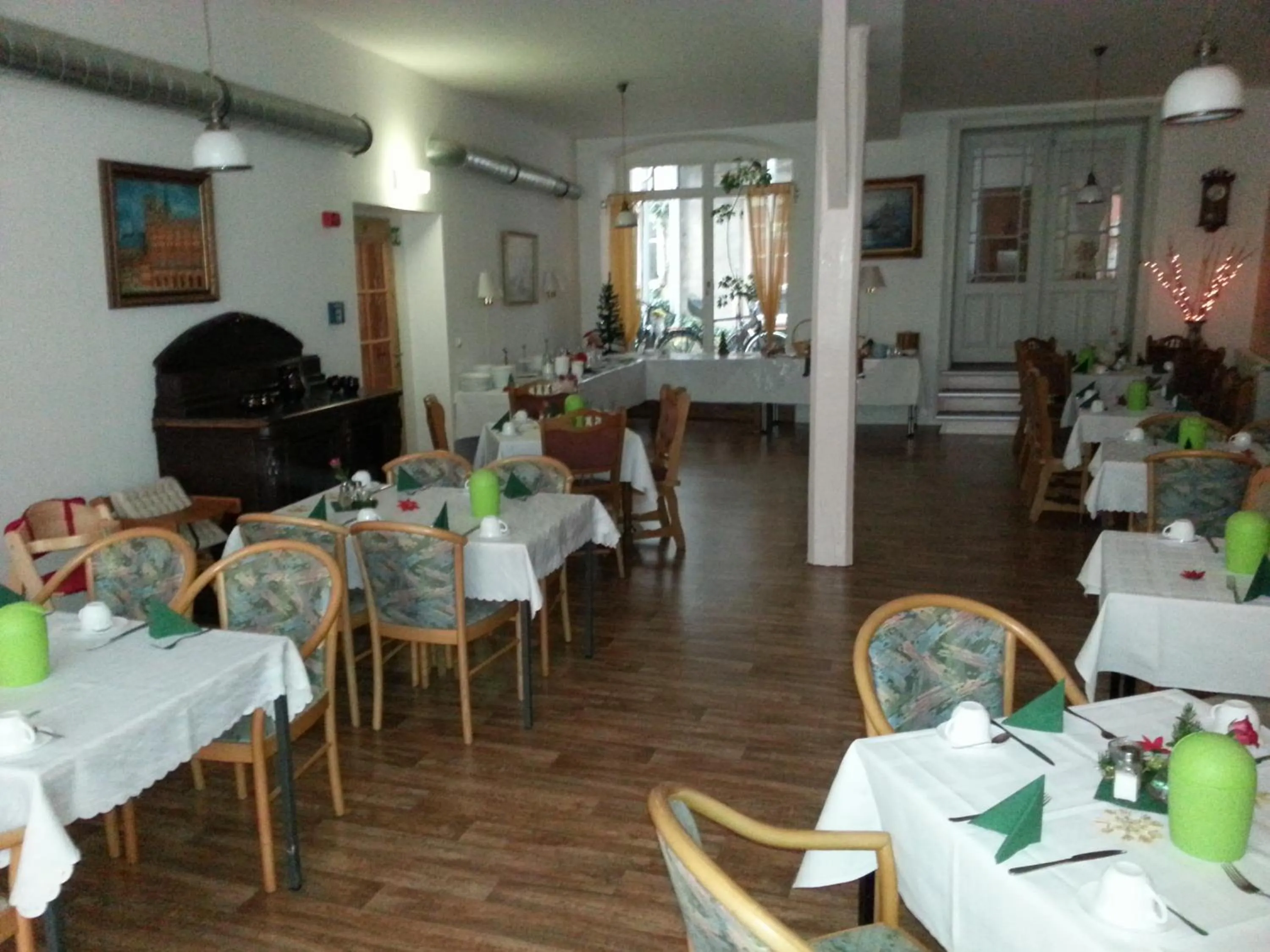 Restaurant/places to eat in Altstadt Pension Hafenblick