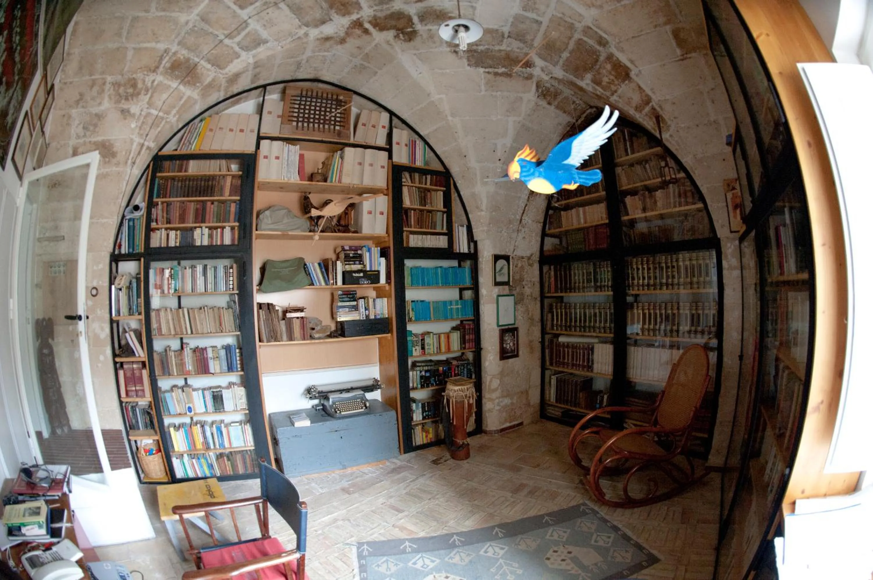 Library in B&B En Suite