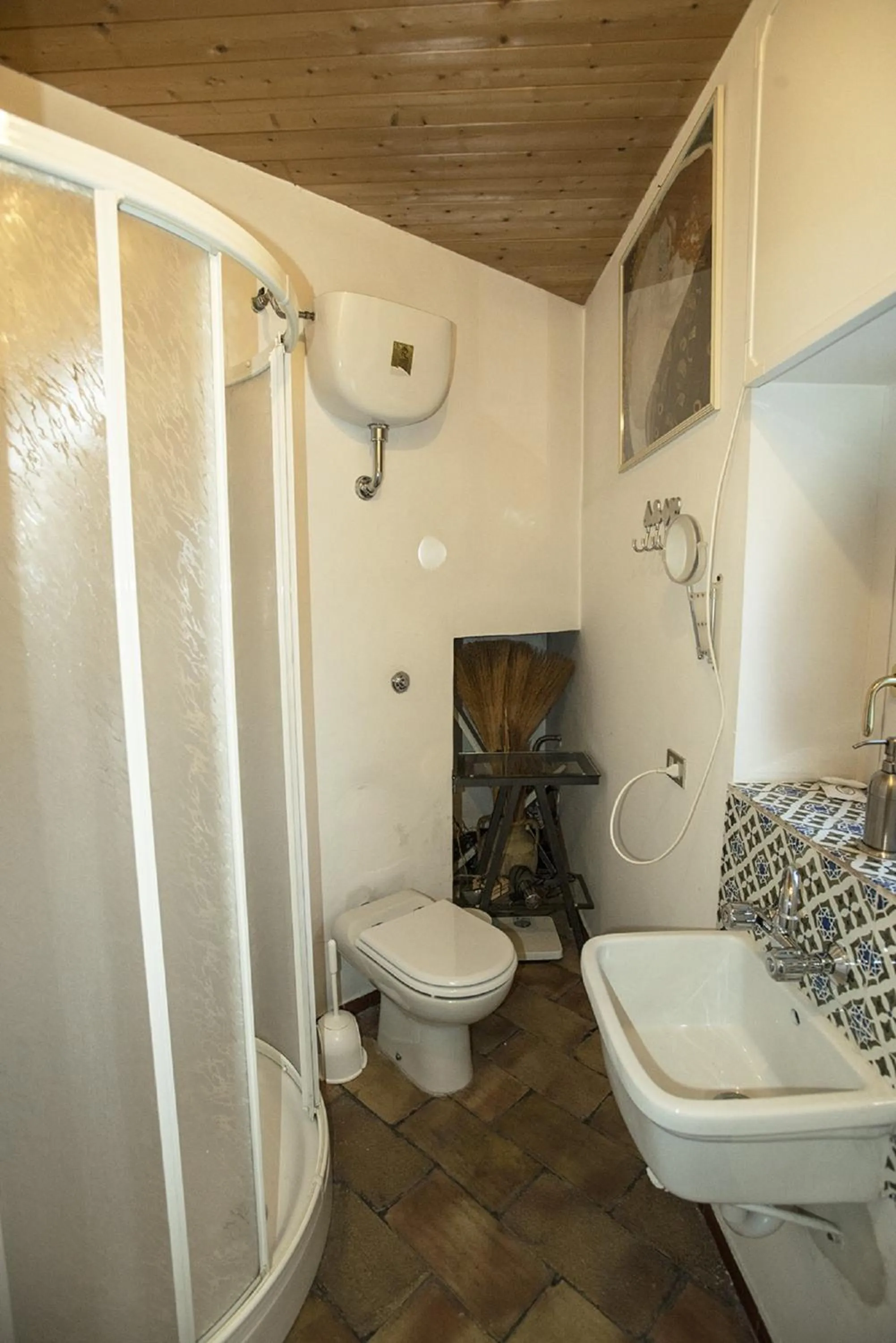 Shower in B&B En Suite