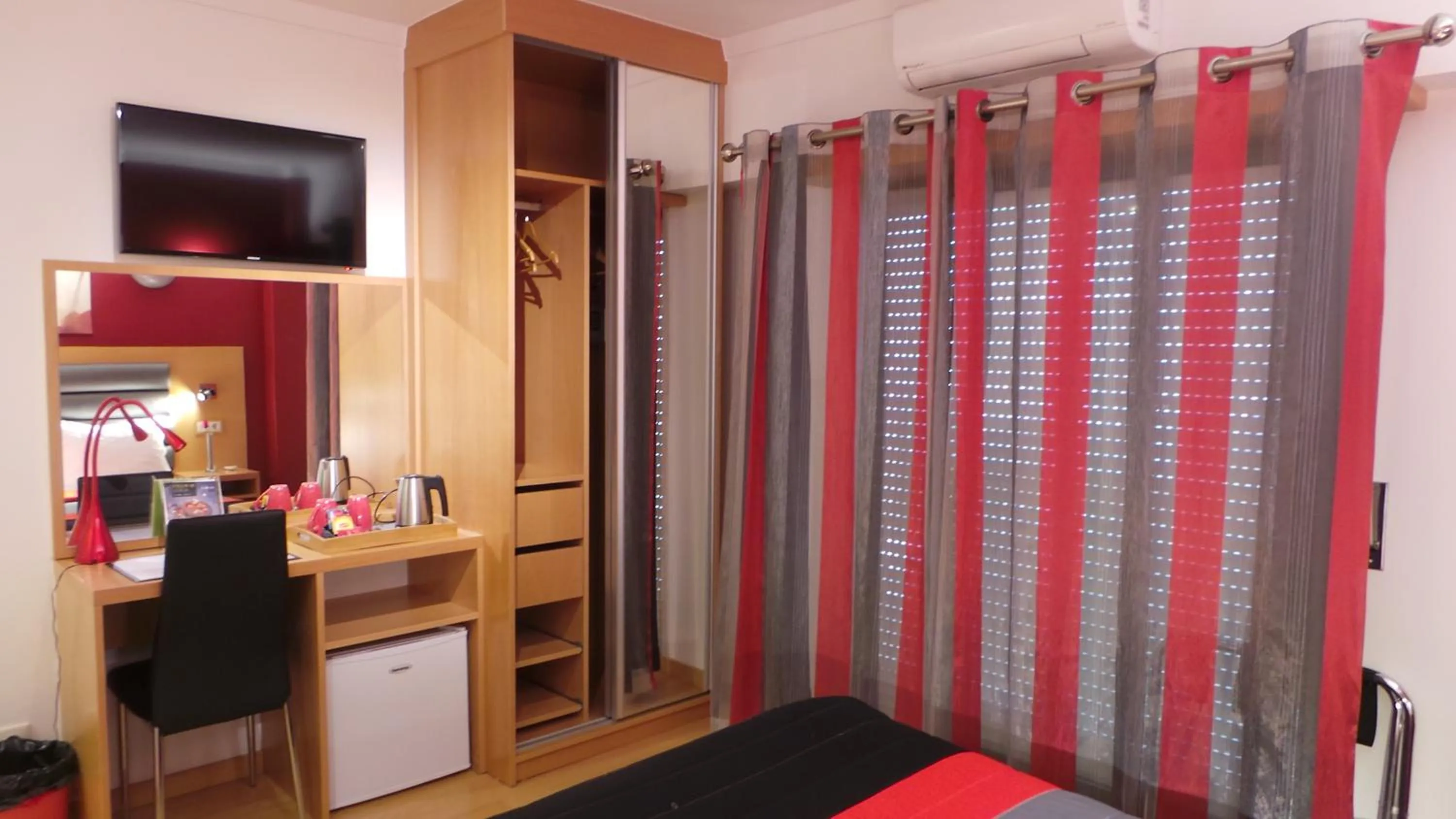 Bedroom, Bed in Dom João Glamour Hotel