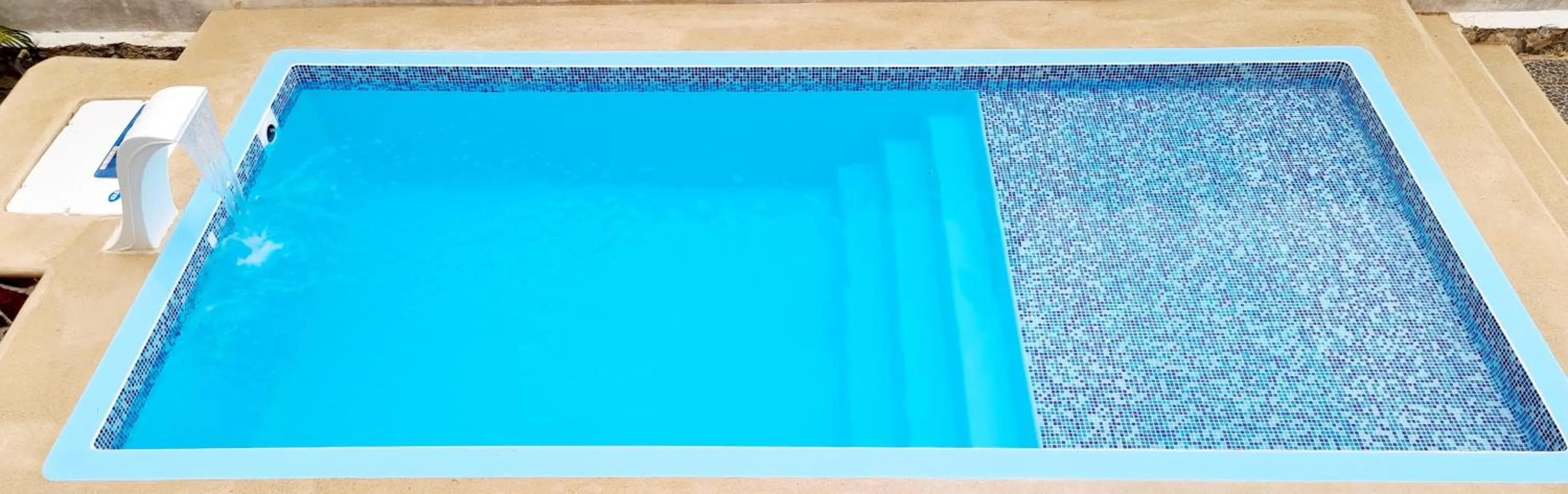 Swimming pool in Casa Chujuk by Spirit Group