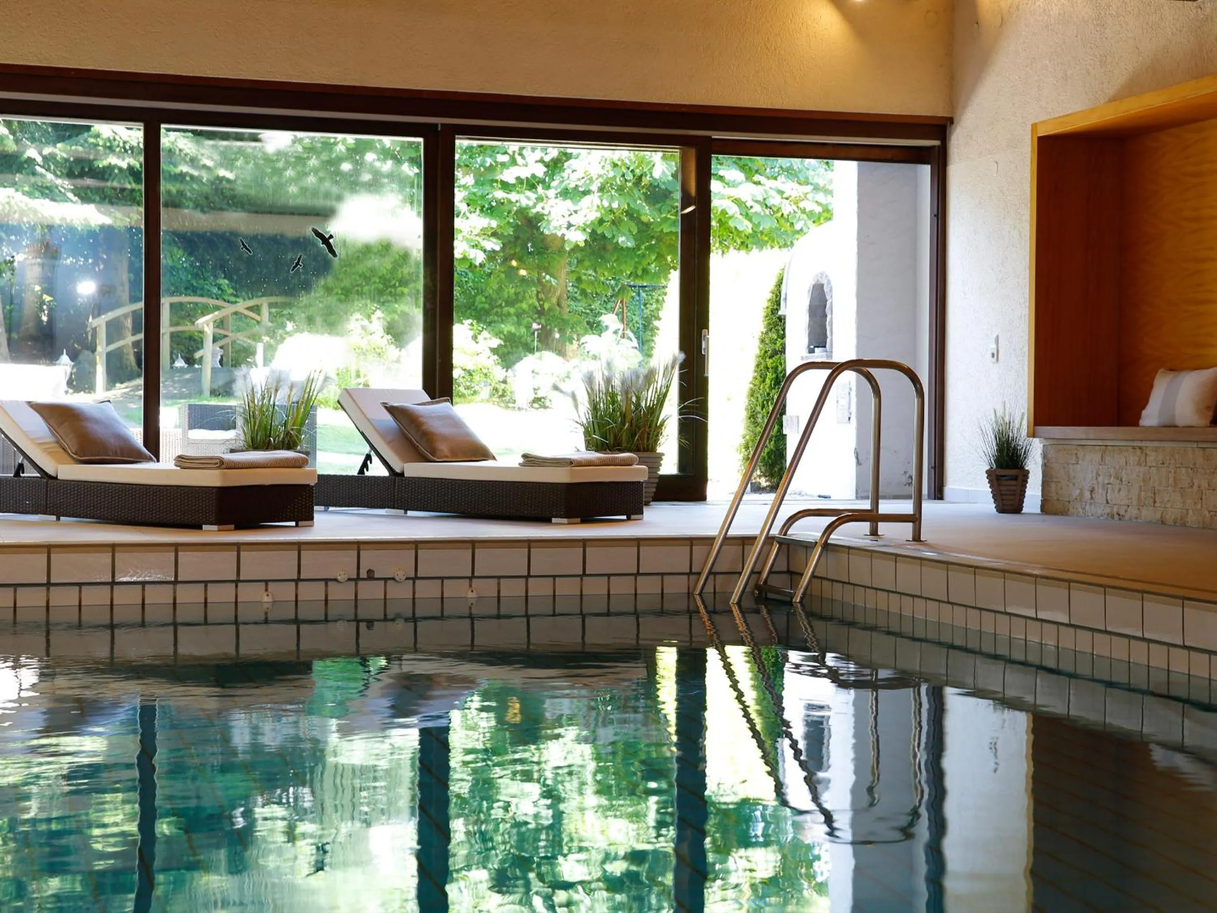 Swimming pool in Landhotel Mohren