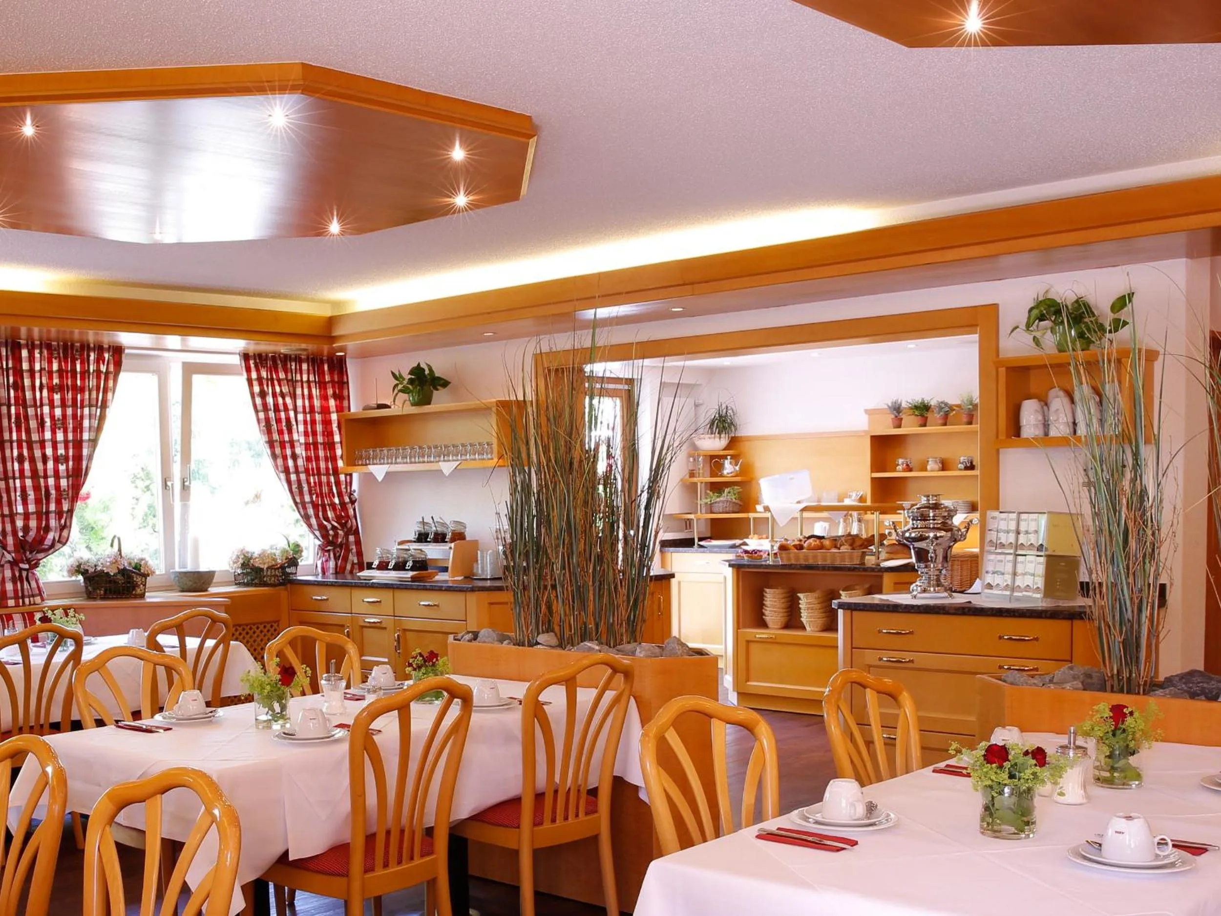 Restaurant/places to eat in Landhotel Mohren
