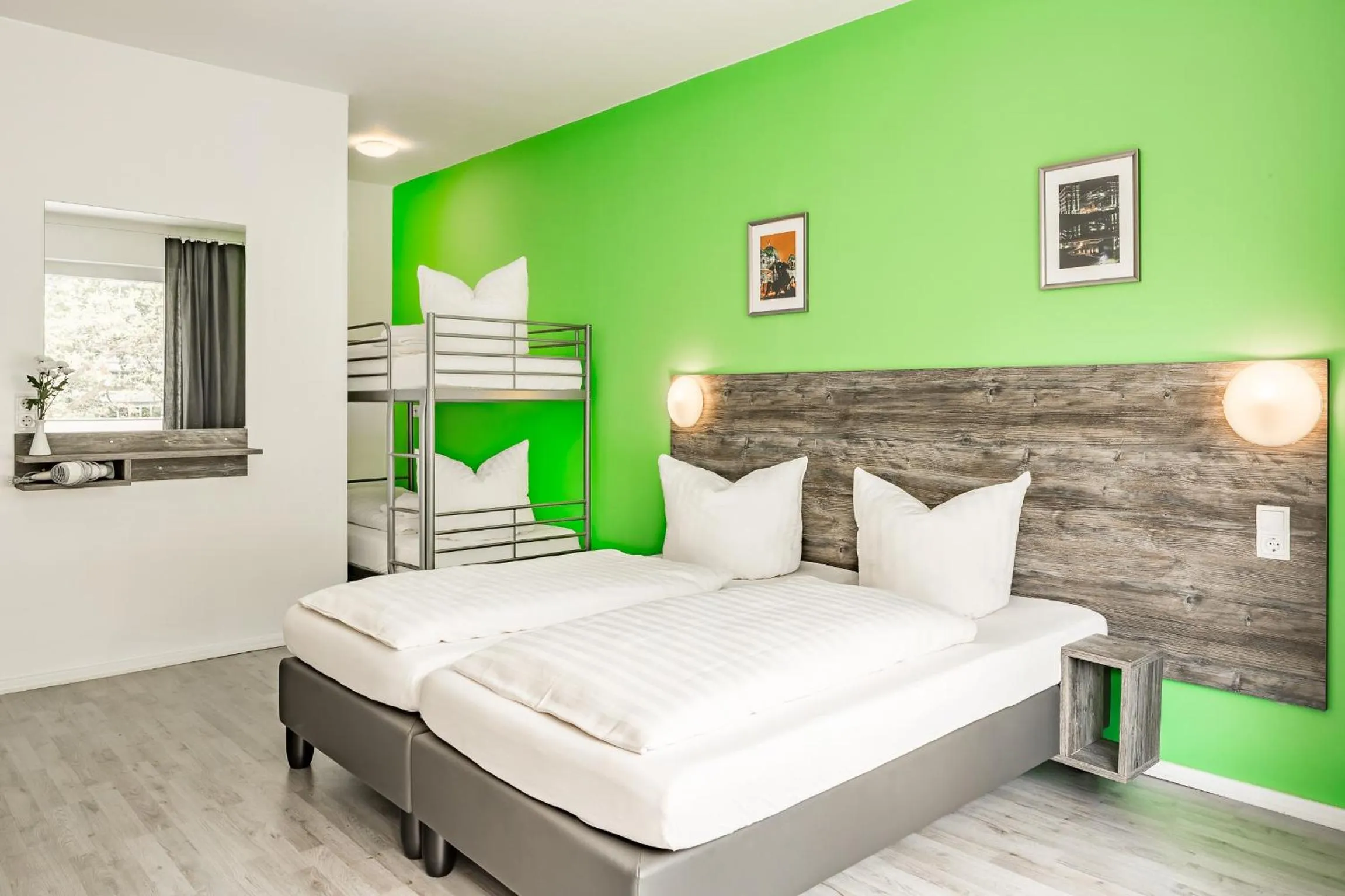 Photo of the whole room in Alecsa Hotel am Olympiastadion