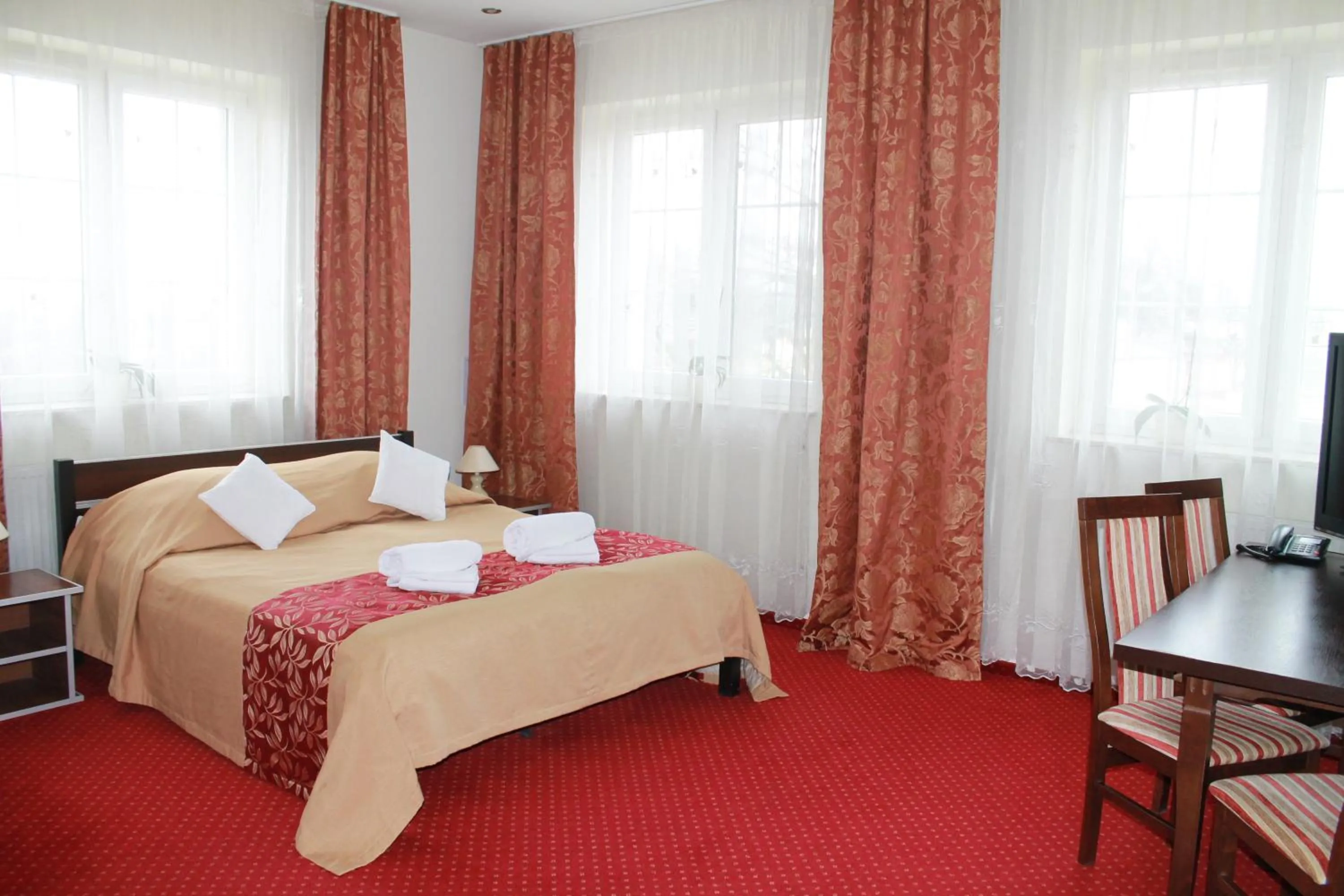 Bedroom, Bed in Hotel Kaprys