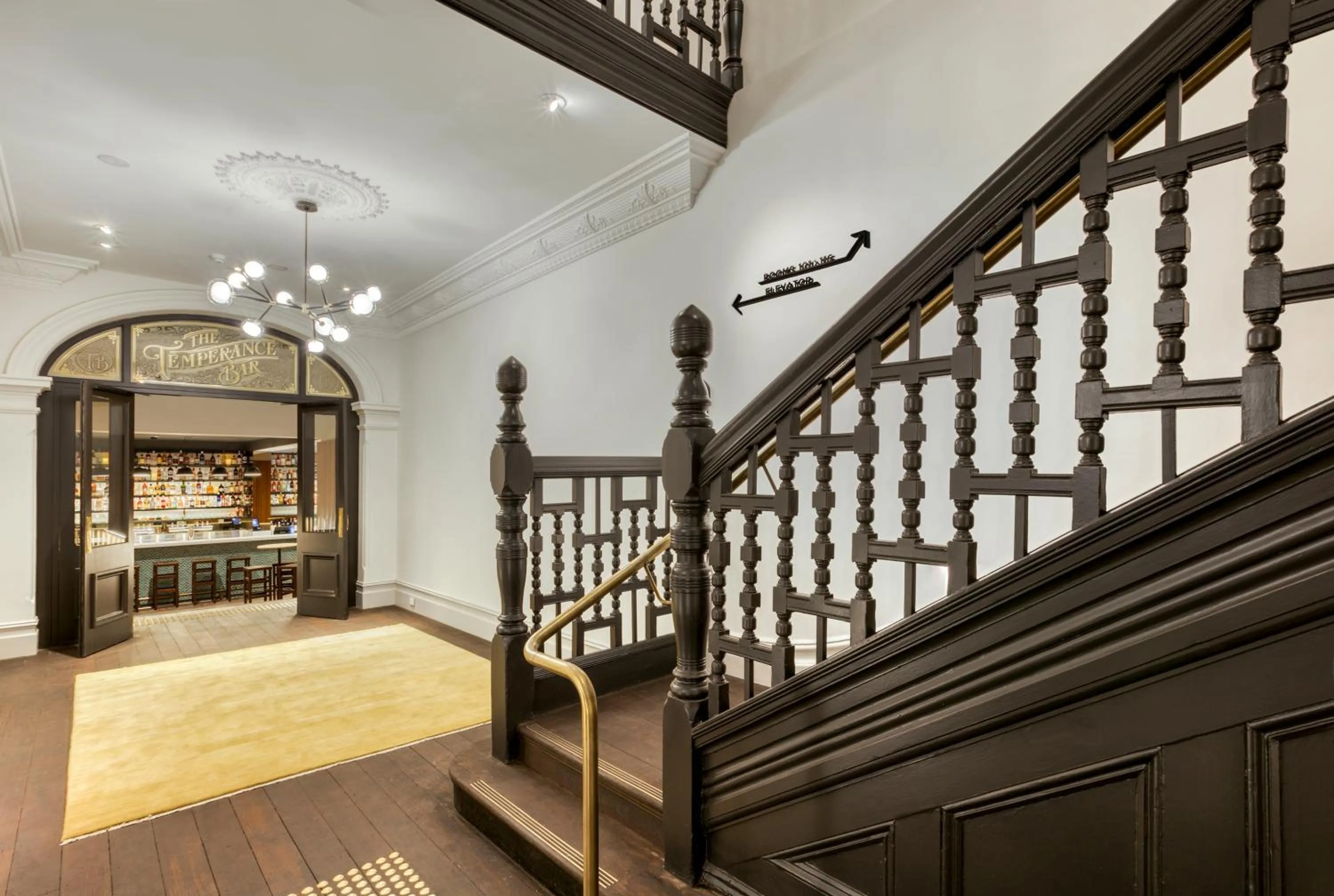 Lobby or reception in Farmers Home Hotel