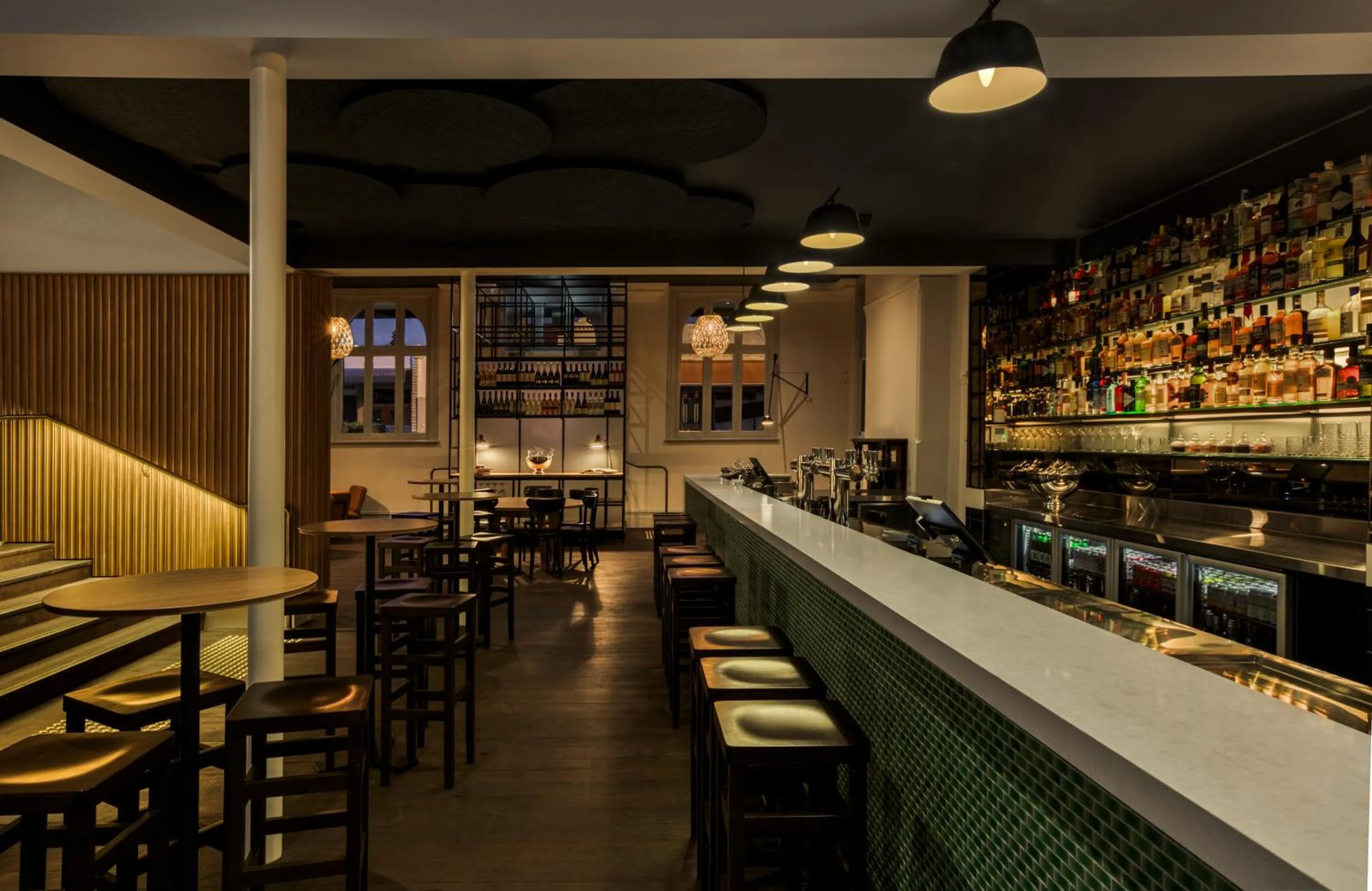 Restaurant/places to eat in Farmers Home Hotel