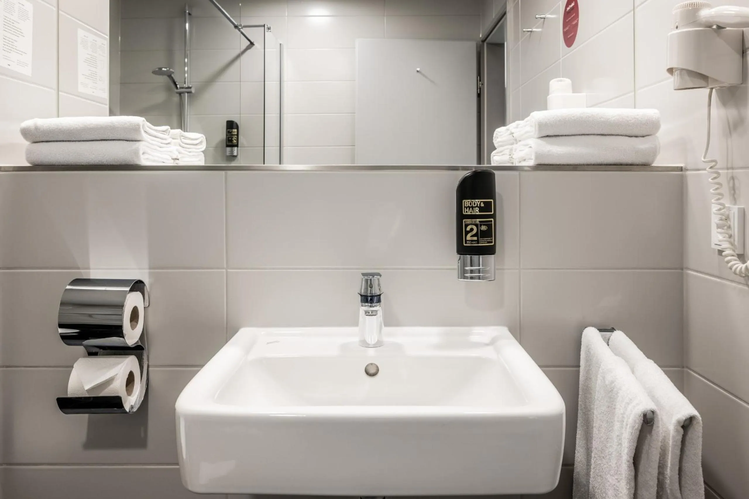 Bathroom in Serways Hotel Weiskirchen Nord