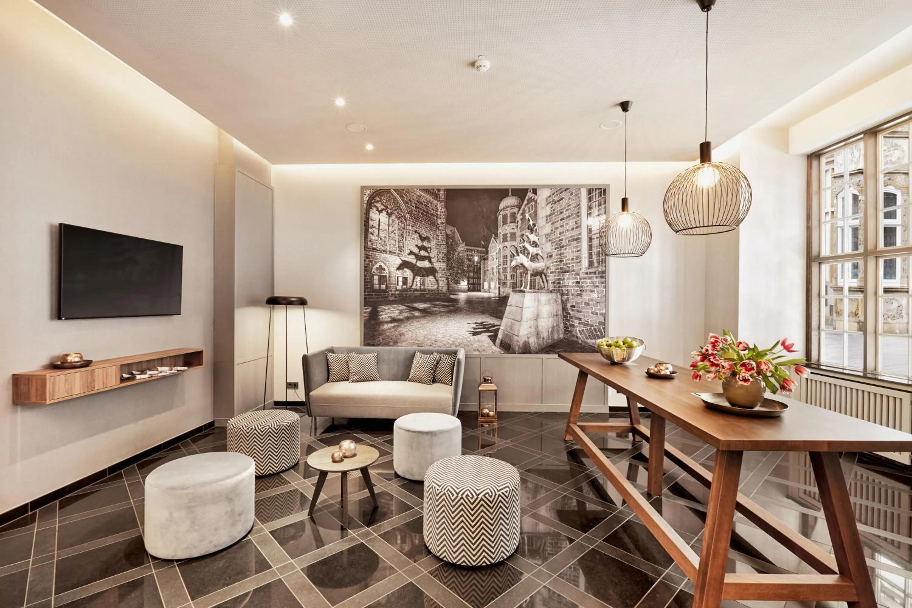 Lobby or reception in H+ Hotel Bremen