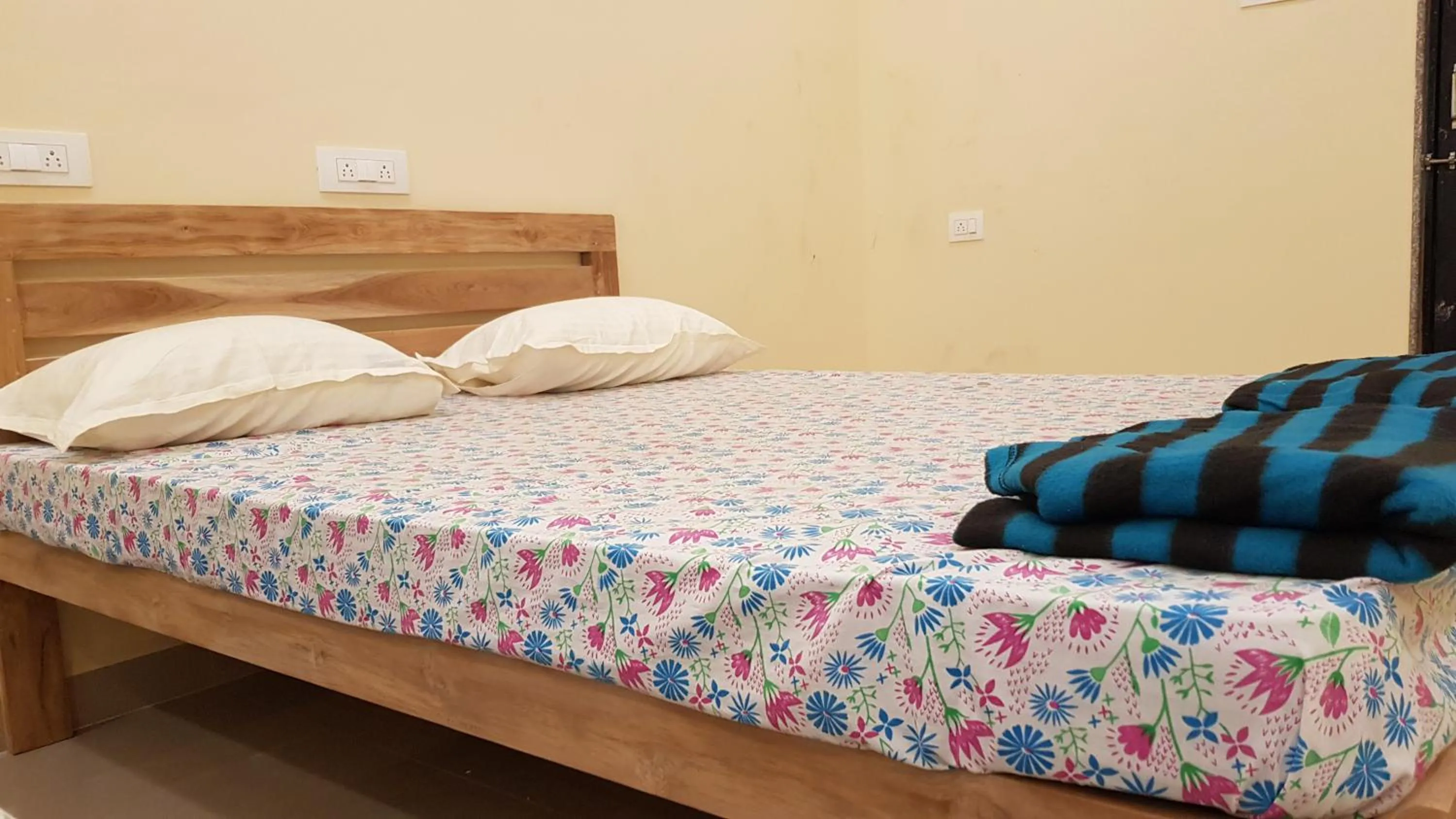Bed in Godwill Kimo Guest house Seraulim
