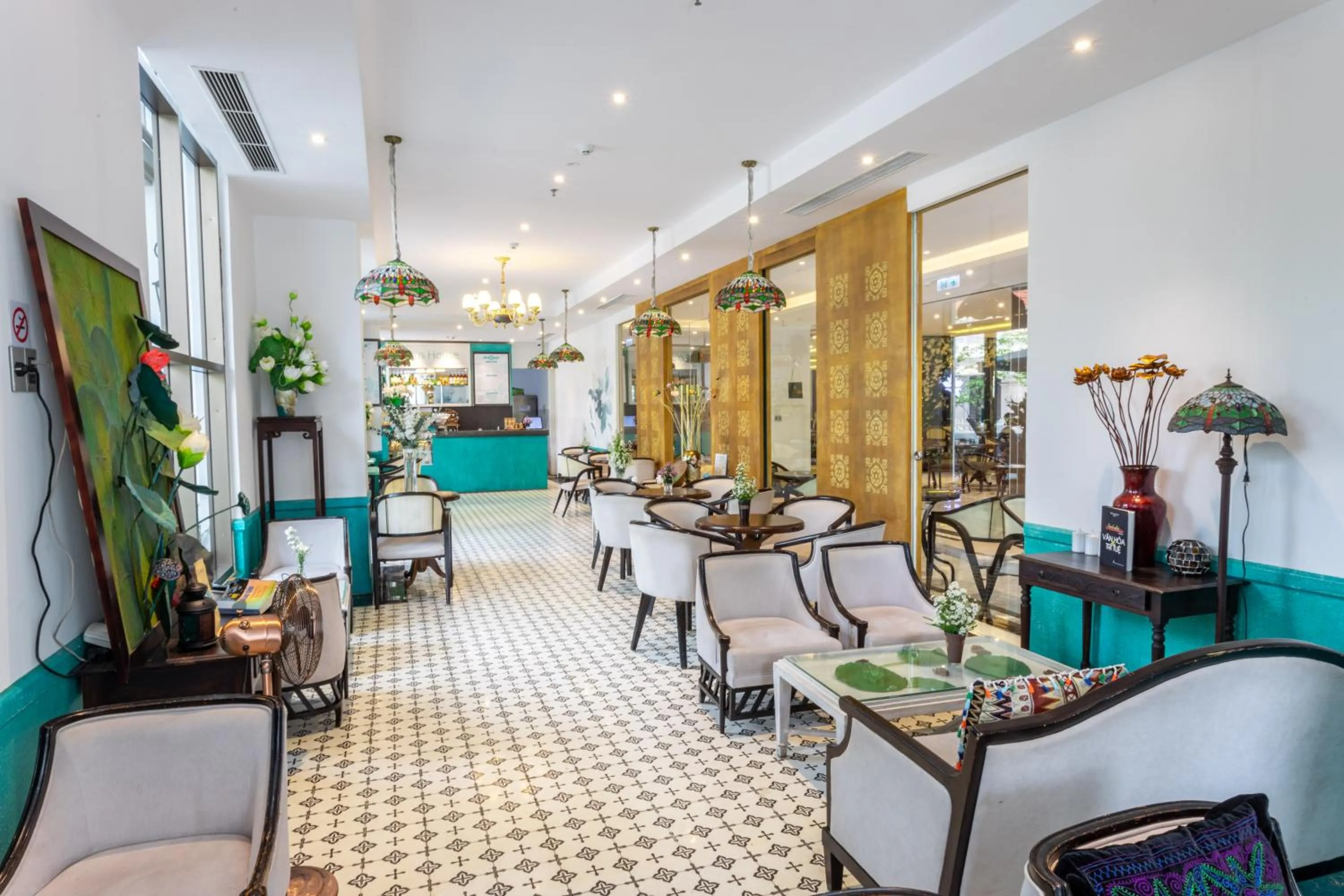 Lounge or bar in White Lotus Hue Hotel