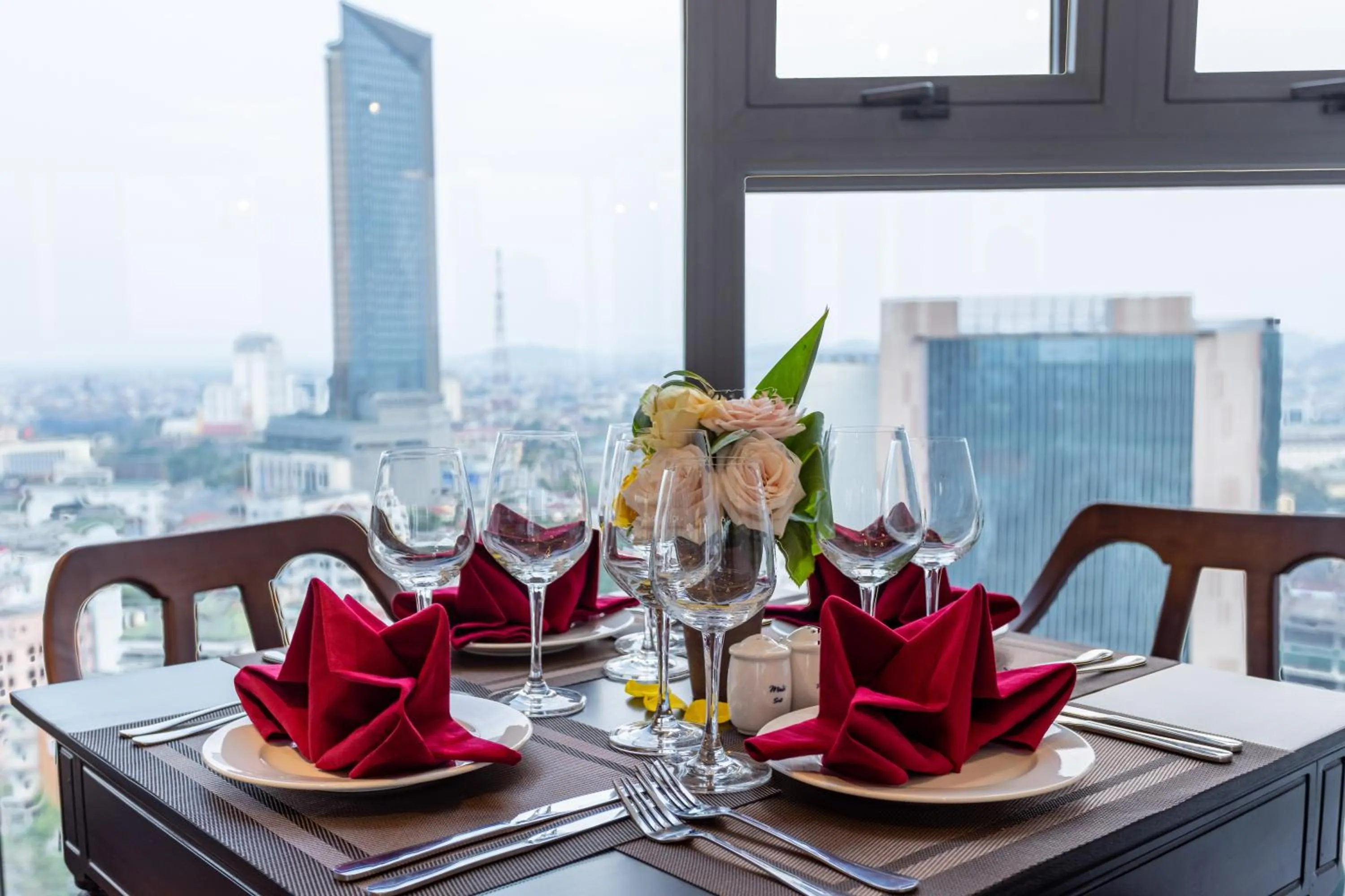 Restaurant/places to eat in White Lotus Hue Hotel