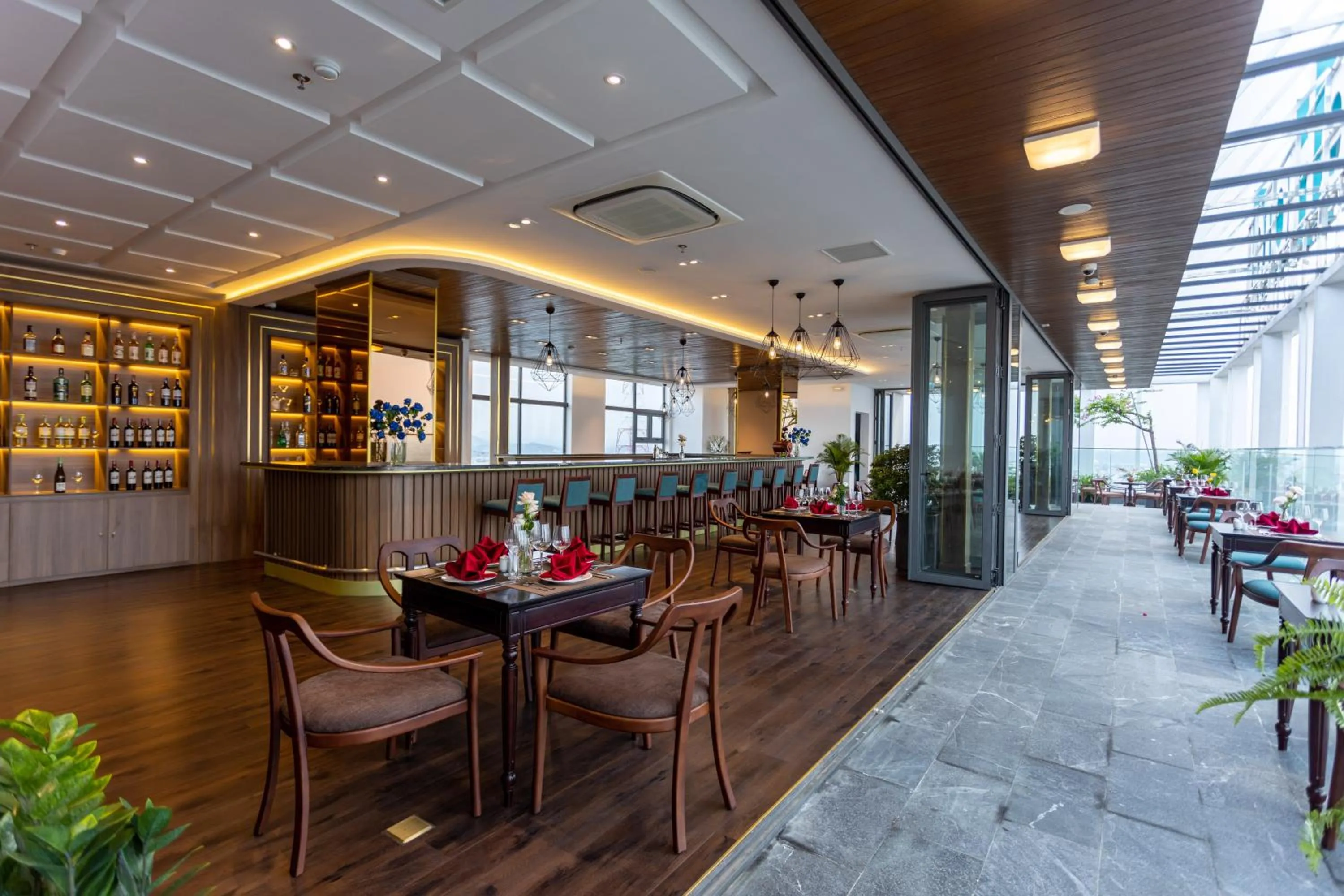 Lounge or bar in White Lotus Hue Hotel