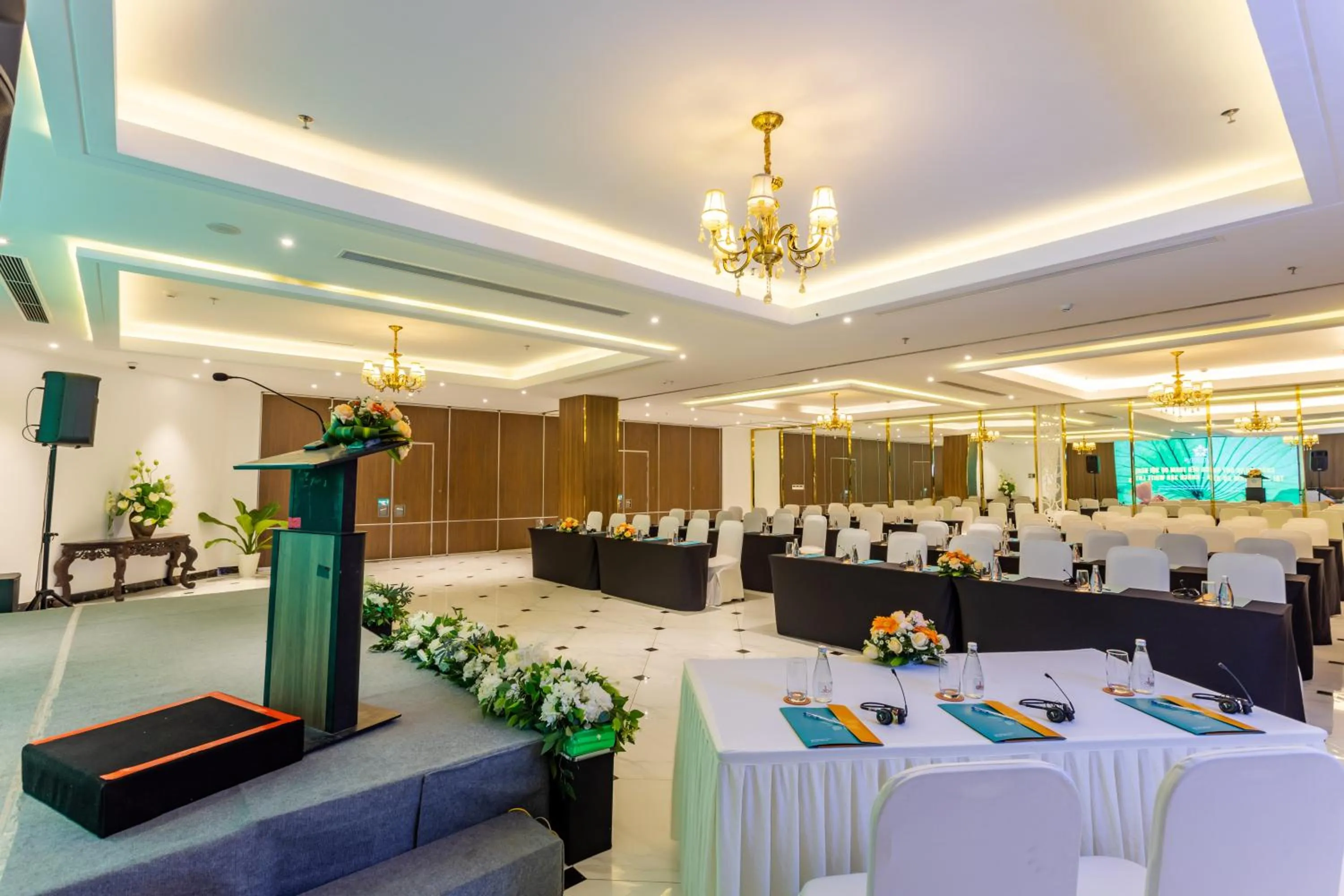 Banquet/Function facilities in White Lotus Hue Hotel
