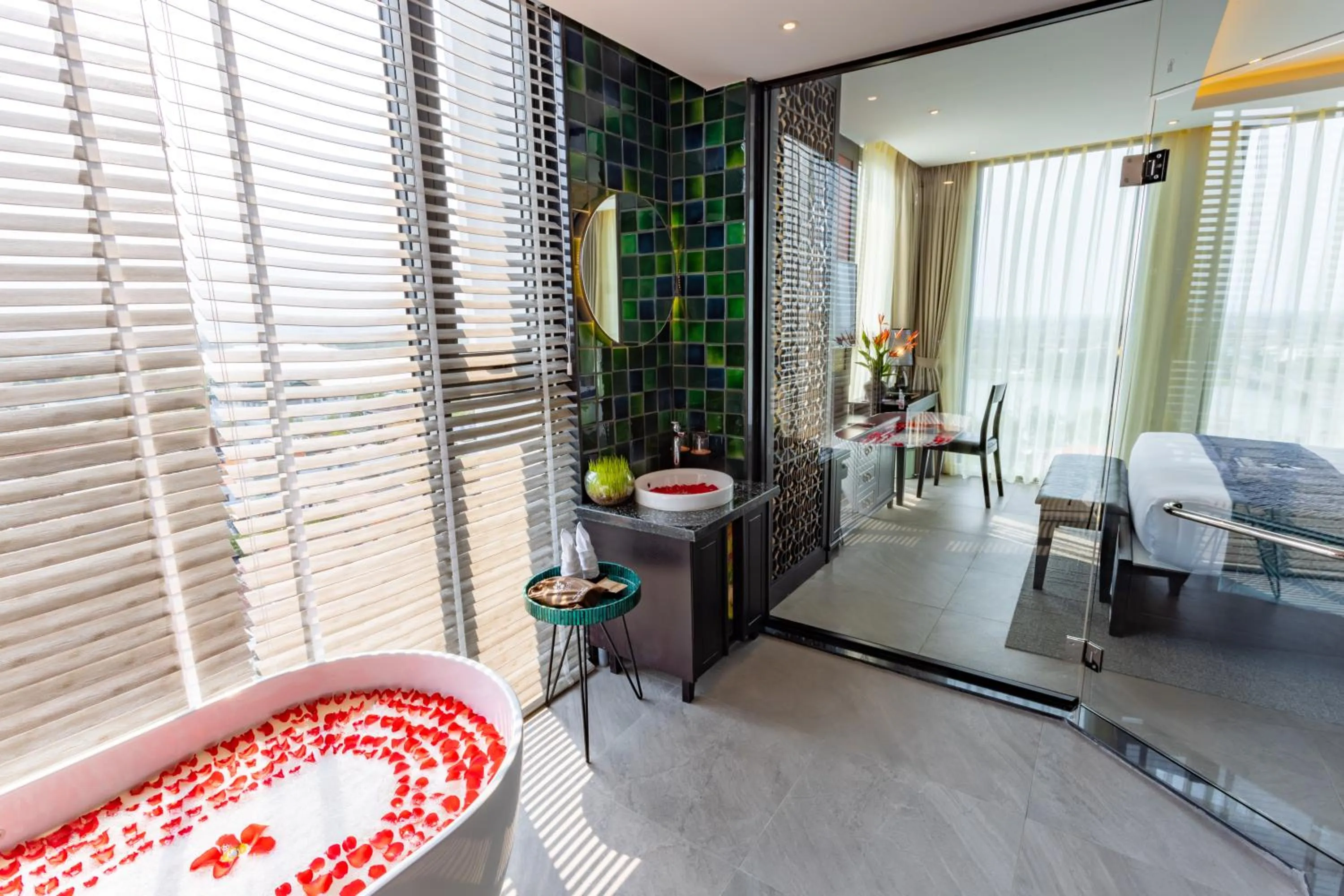 Bathroom in White Lotus Hue Hotel