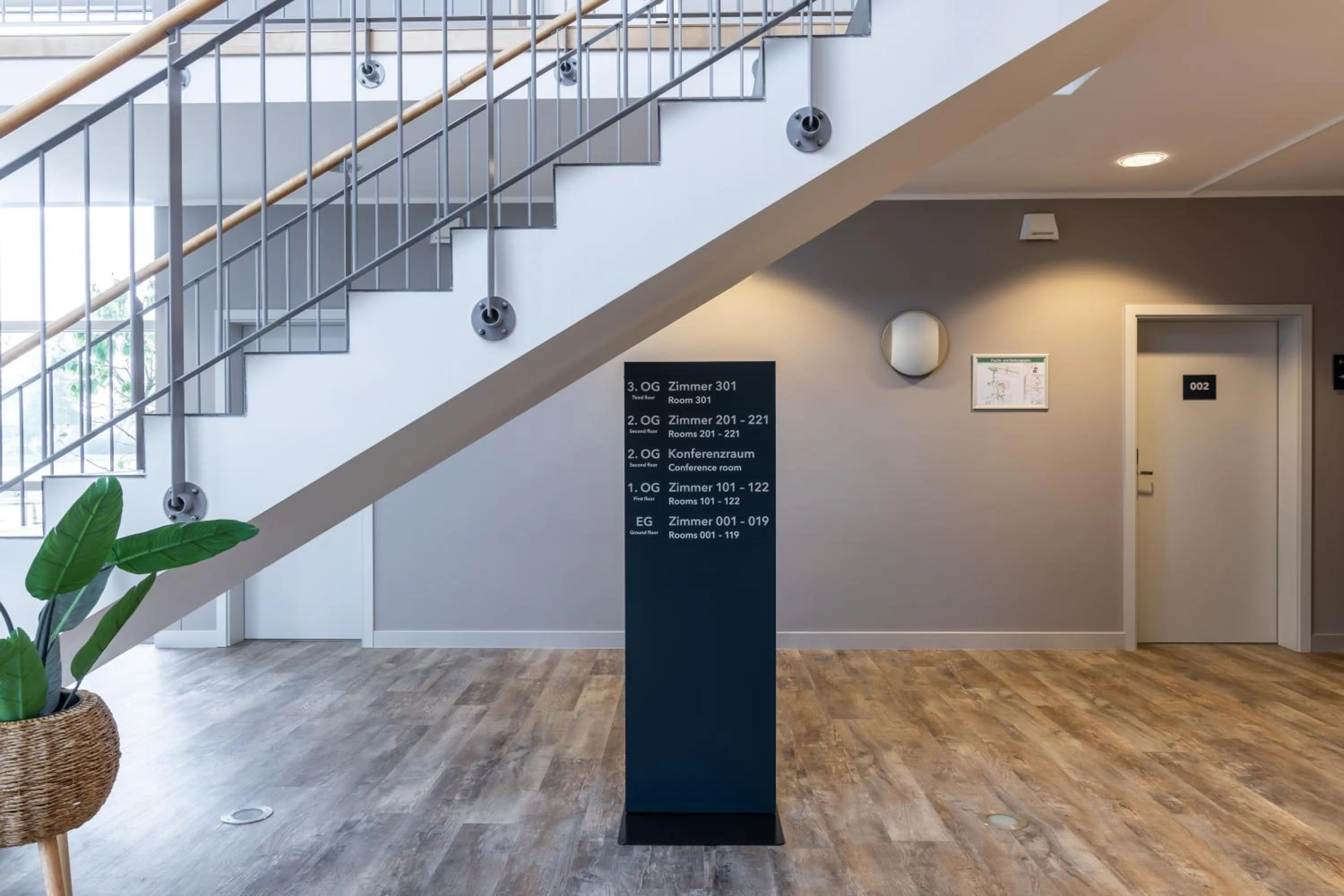 Lobby or reception in Hotel Leipheim Süd