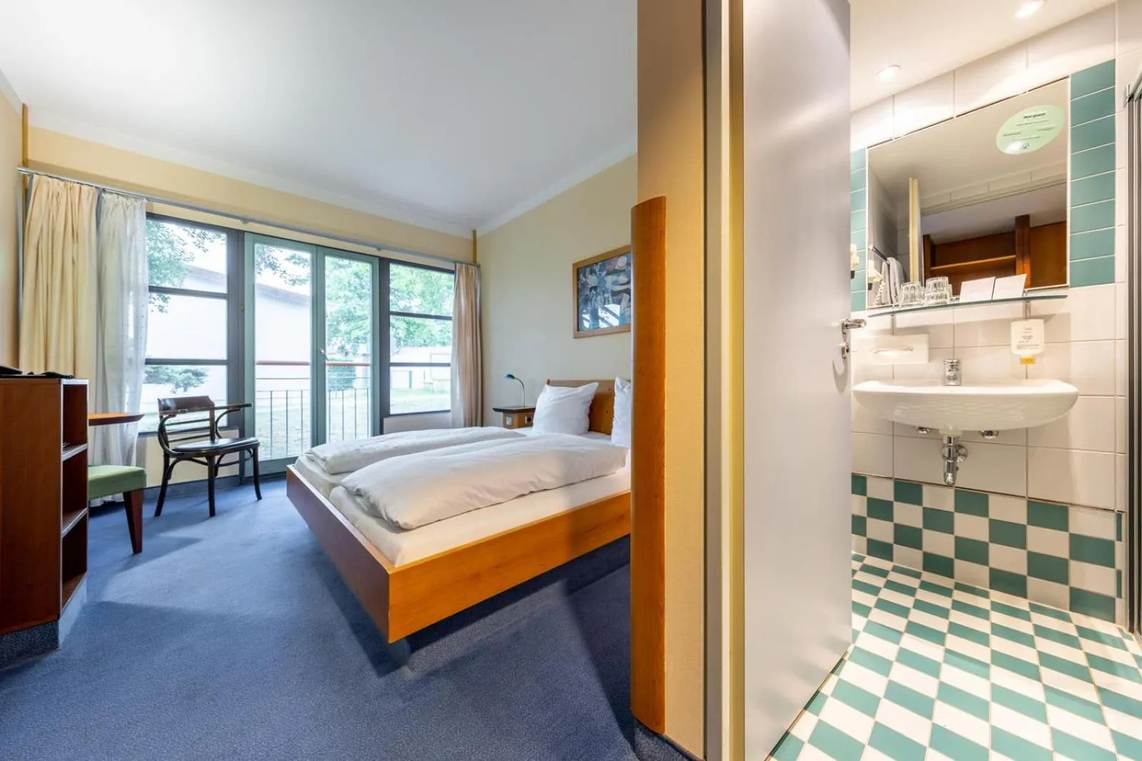 Photo of the whole room, Bed in Dresdner Tor Süd