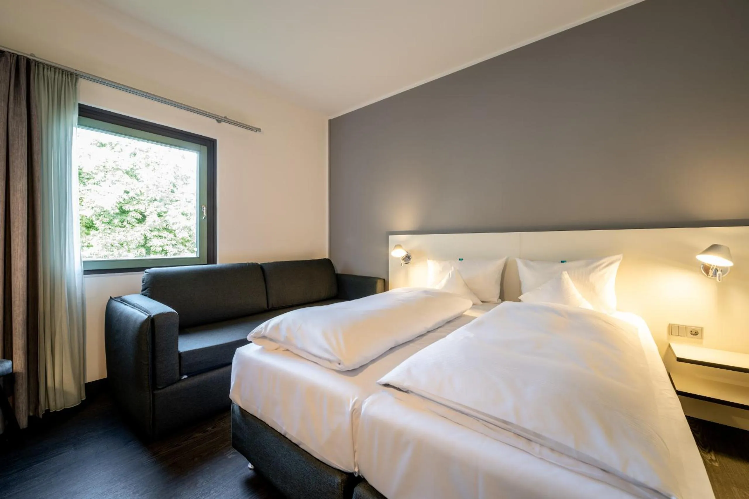 Photo of the whole room, Bed in Dresdner Tor Süd