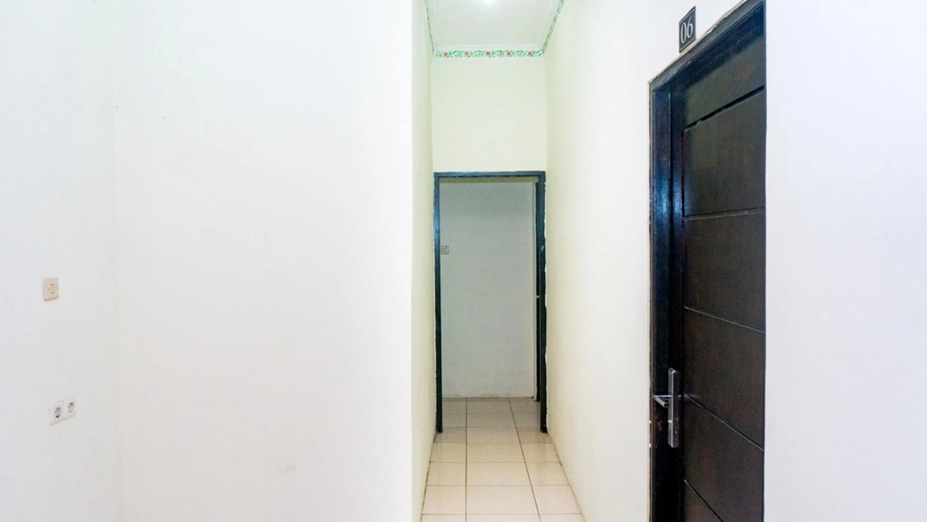 RedDoorz near Sentani Airport Jayapura