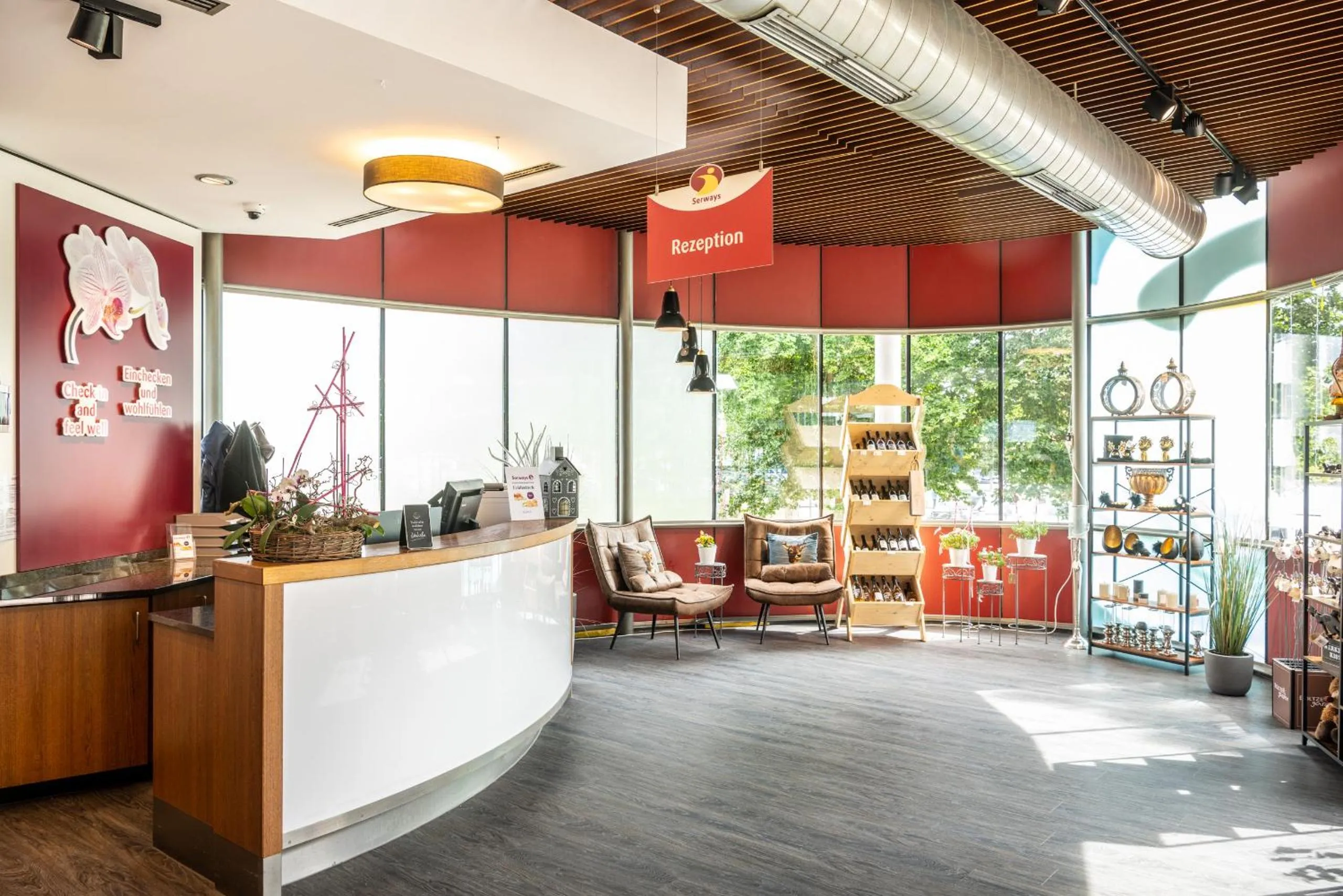 Lobby or reception in Serways Hotel Bruchsal West