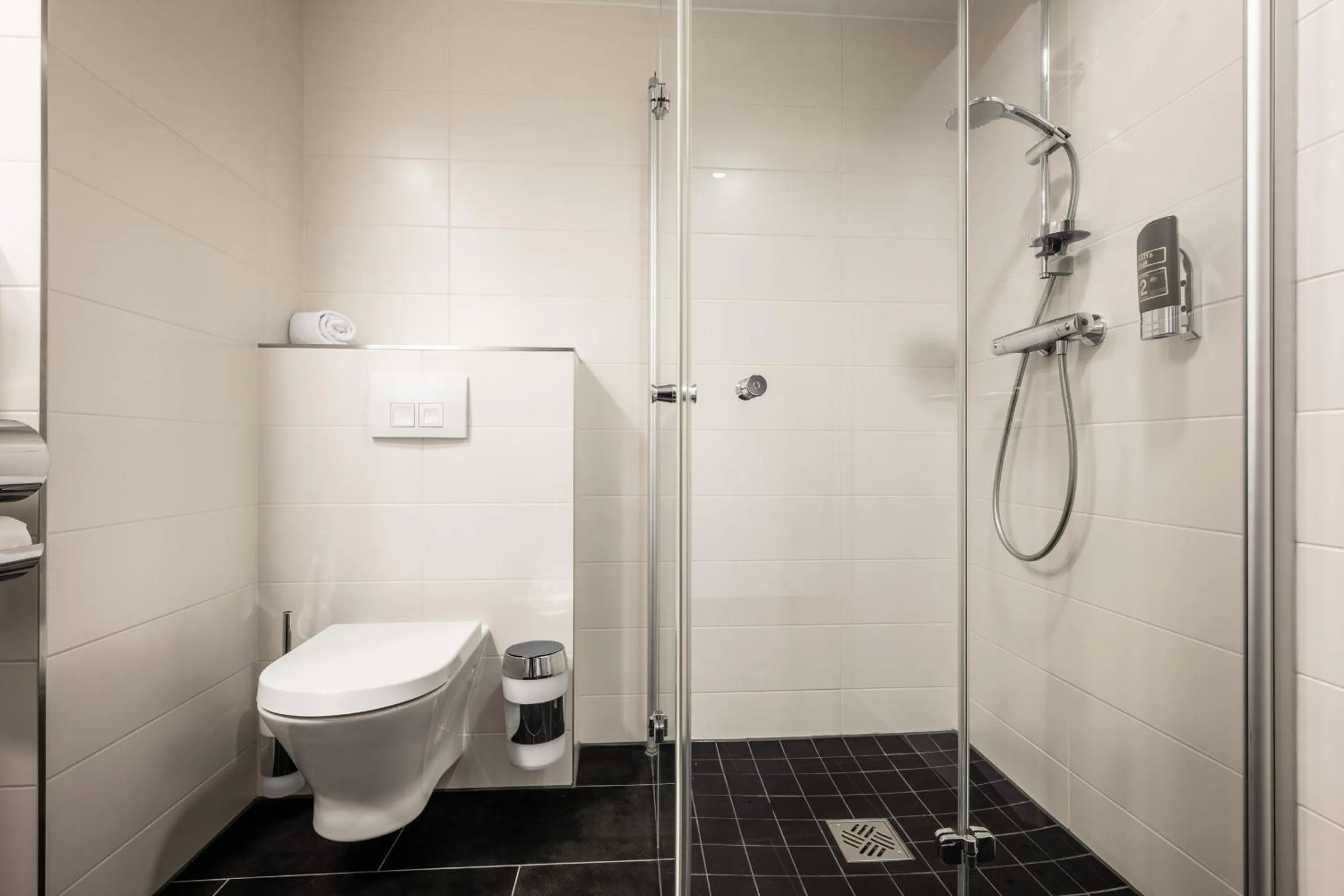 Bathroom in Serways Hotel Bruchsal West