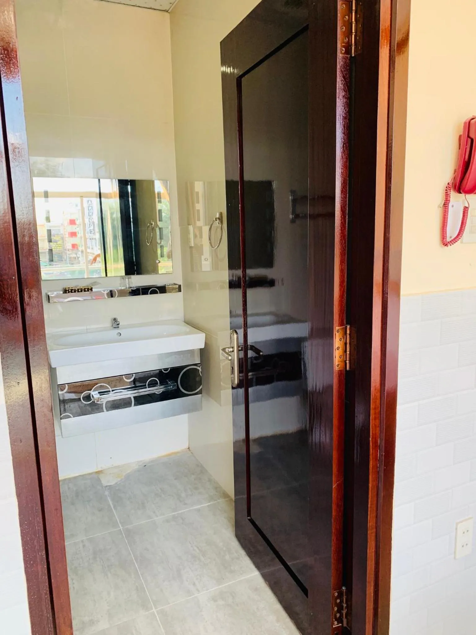 Shower in Mekong Rose Hotel