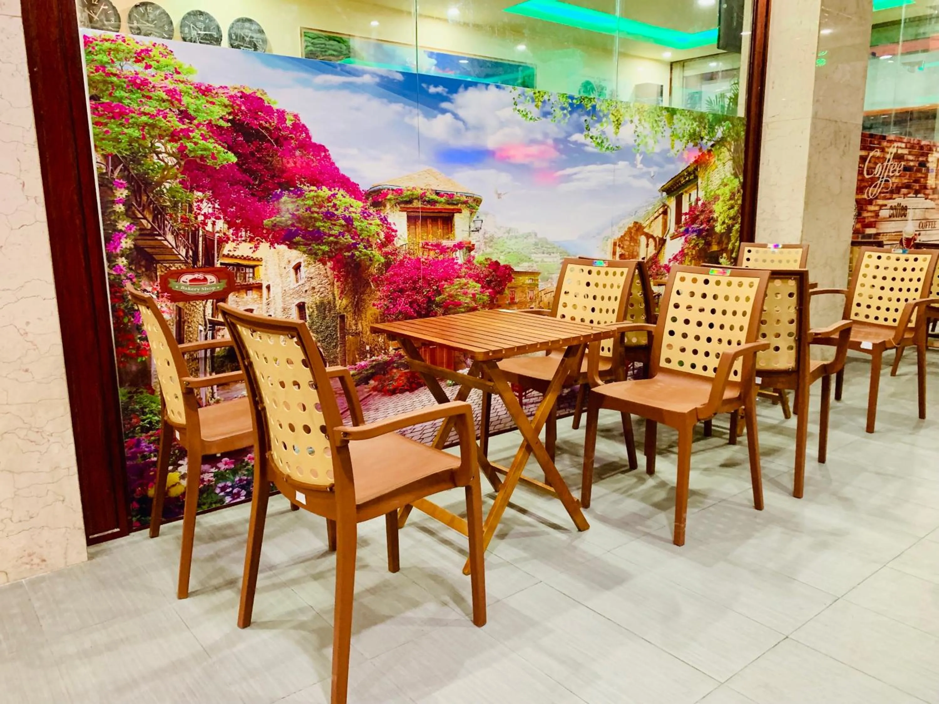 Restaurant/places to eat in Mekong Rose Hotel