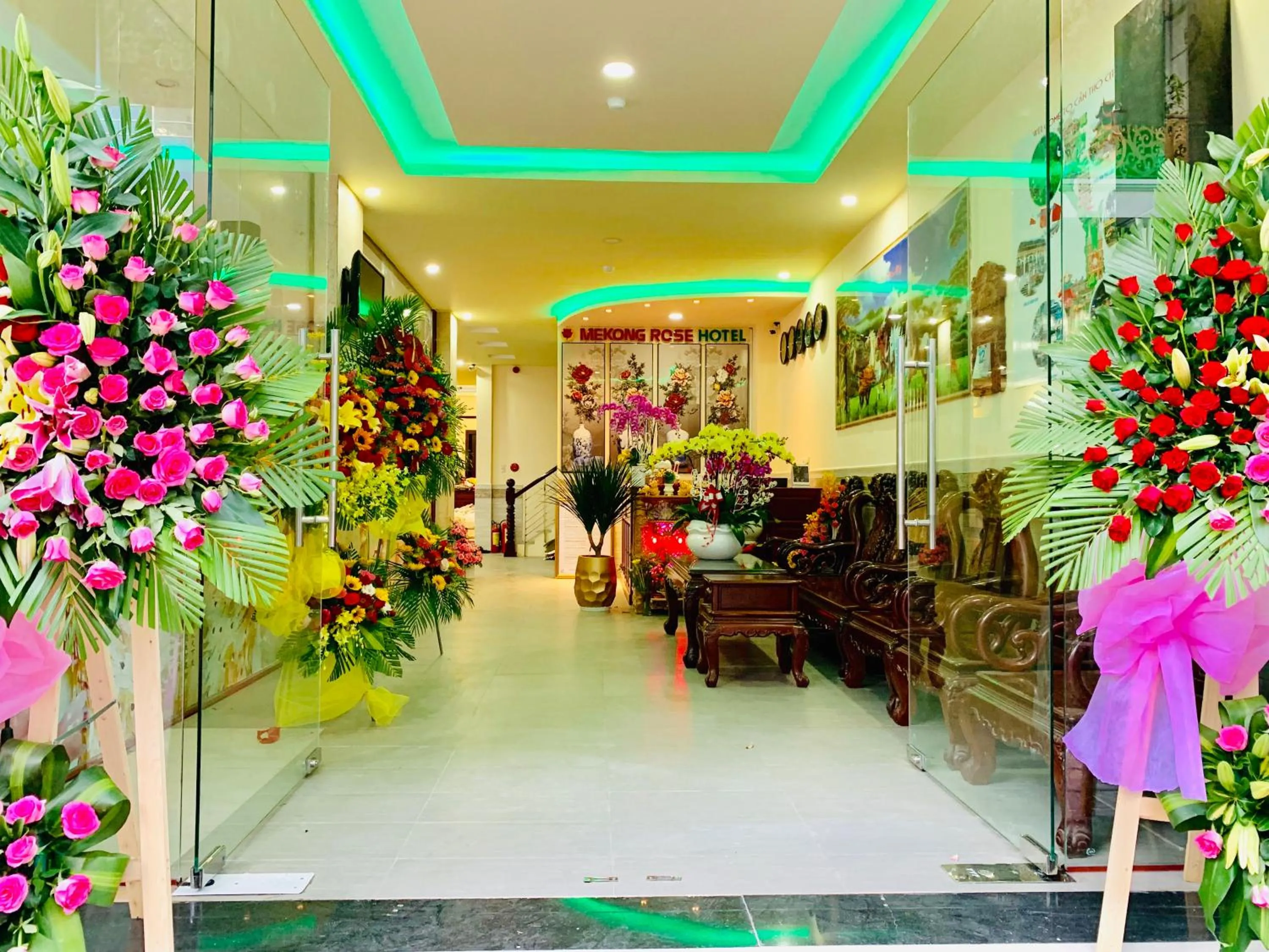 People in Mekong Rose Hotel