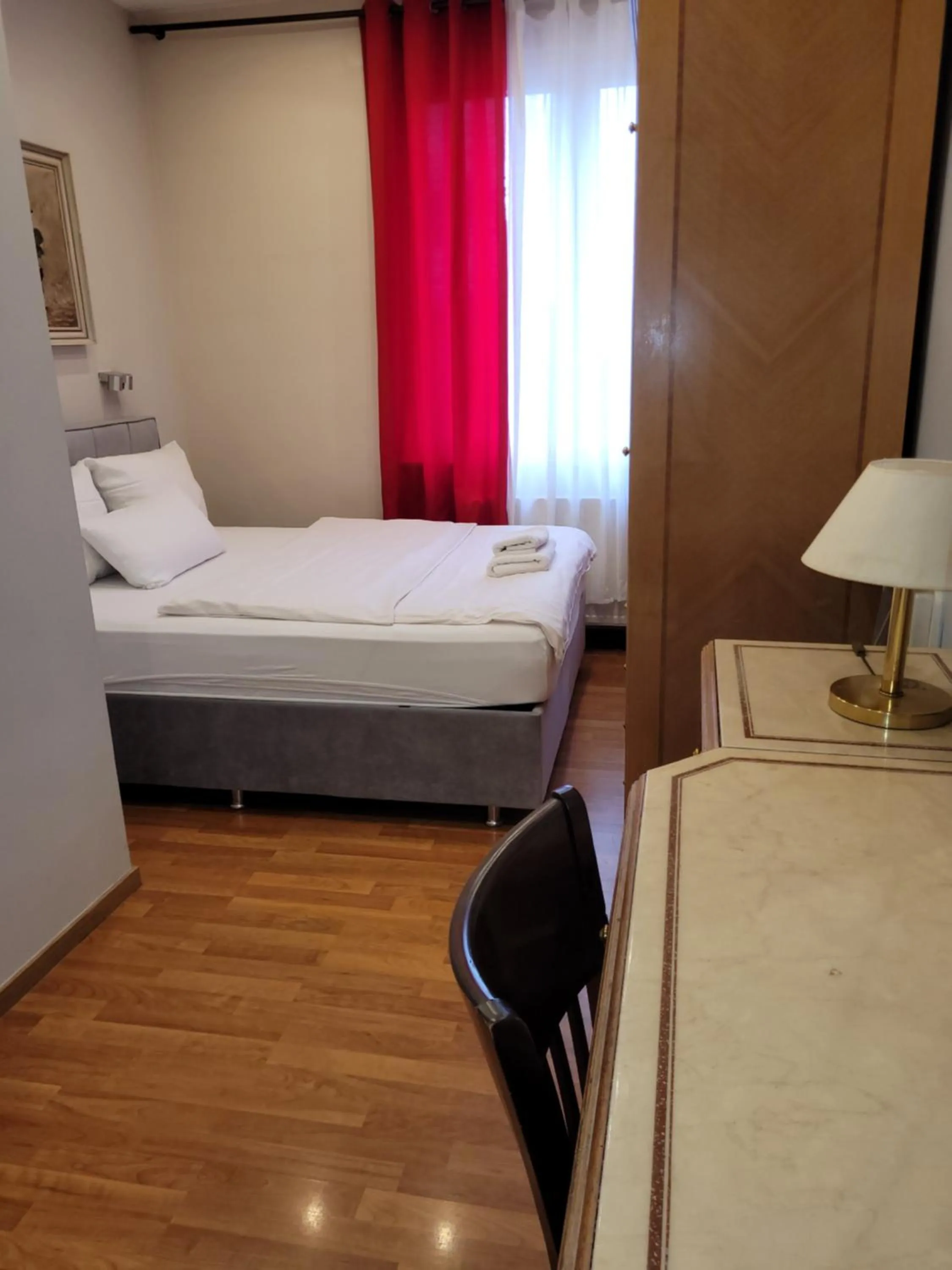 Bed in Hotel Franken an der Messe