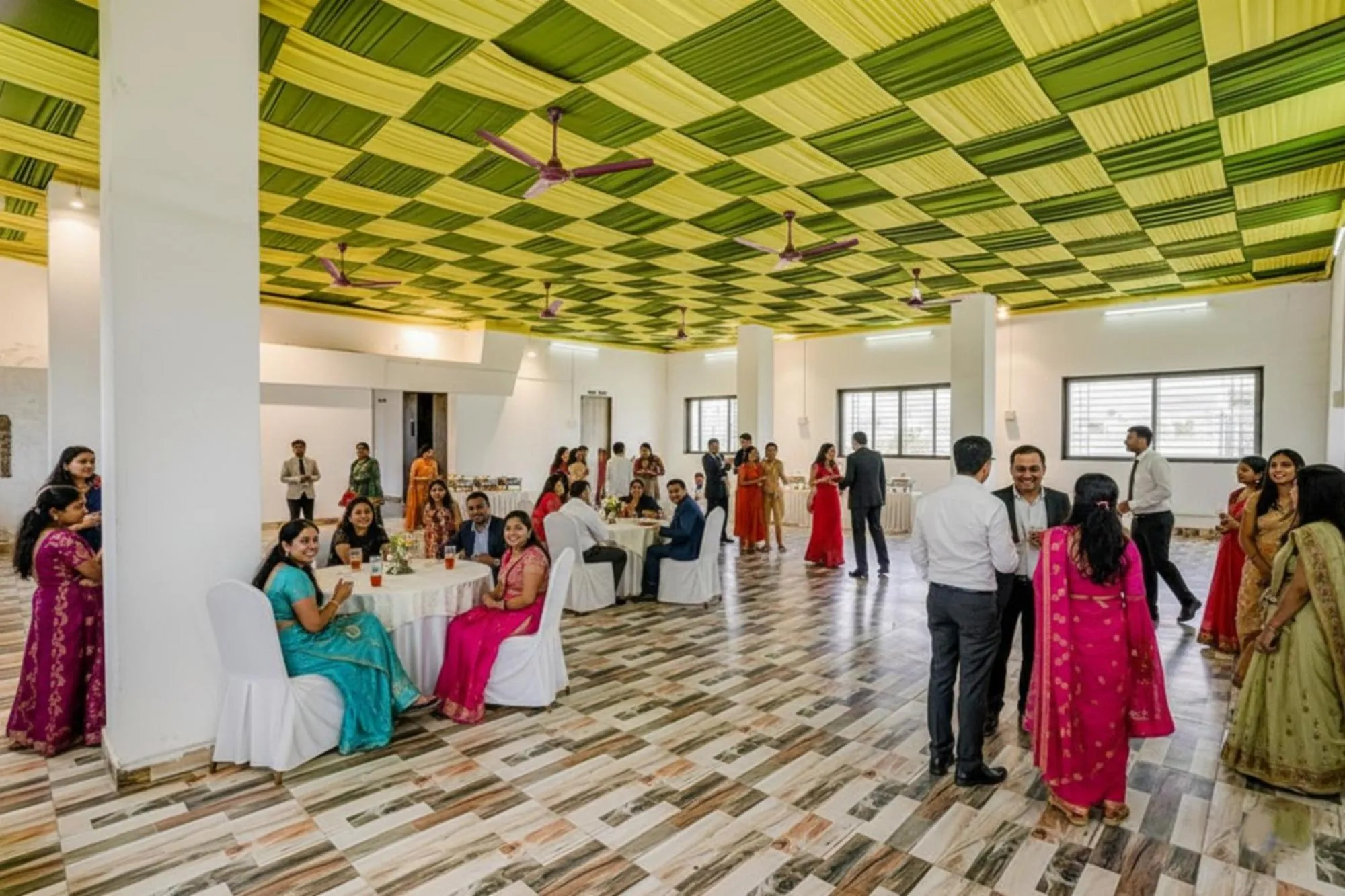 Restaurant/places to eat in FabHotel Ansh