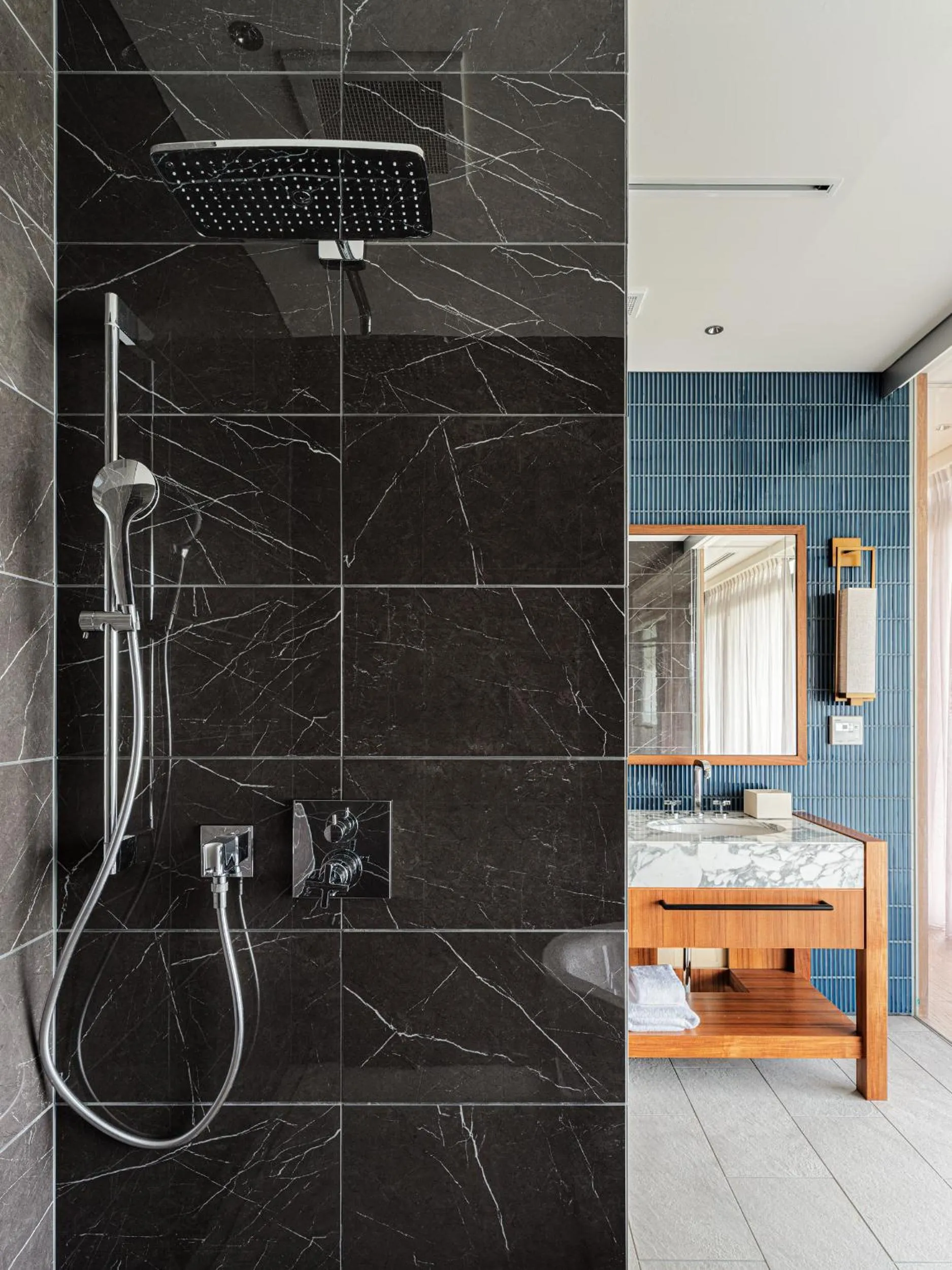 Shower in UMITO Okinawa Onnason