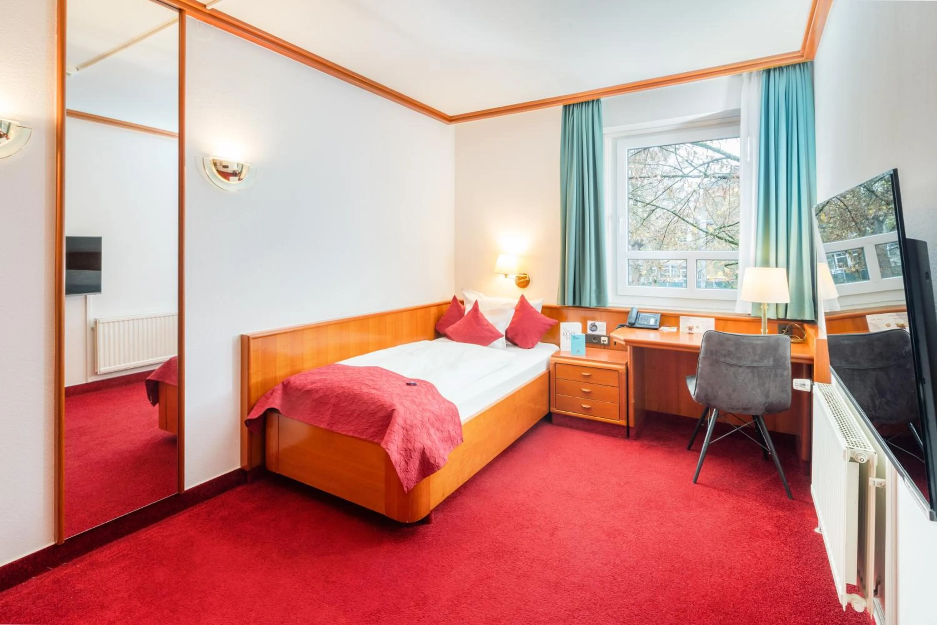 Photo of the whole room, Bed in Hotel Blumlage