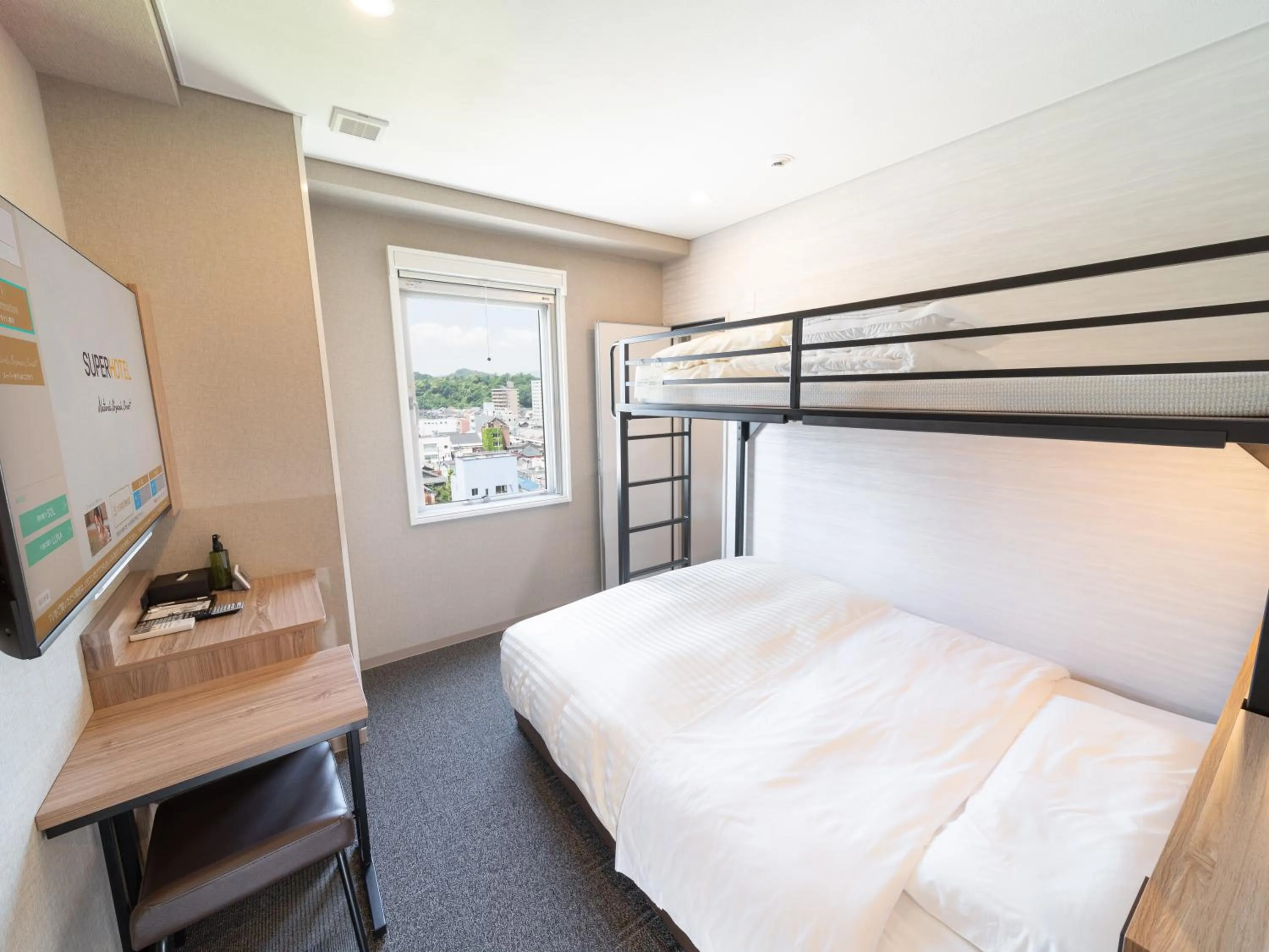 bunk bed, Bed in Super Hotel Higashi-Maizuru