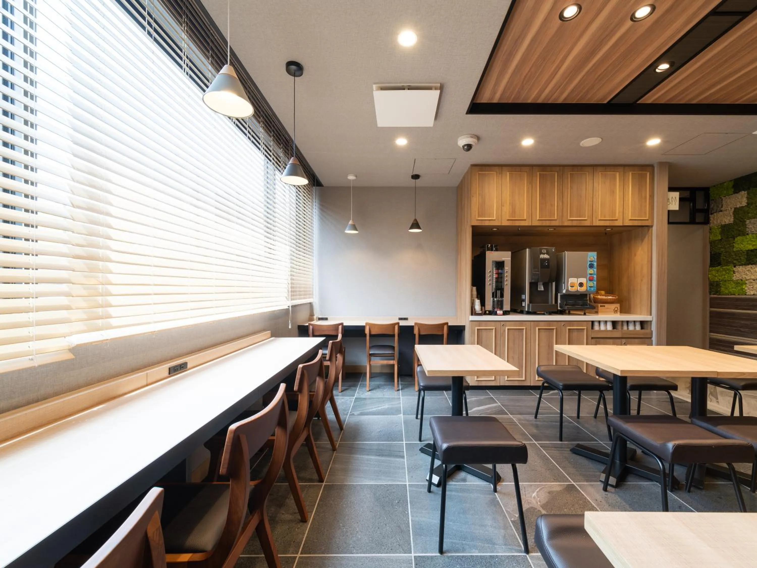 Restaurant/places to eat in Super Hotel Higashi-Maizuru