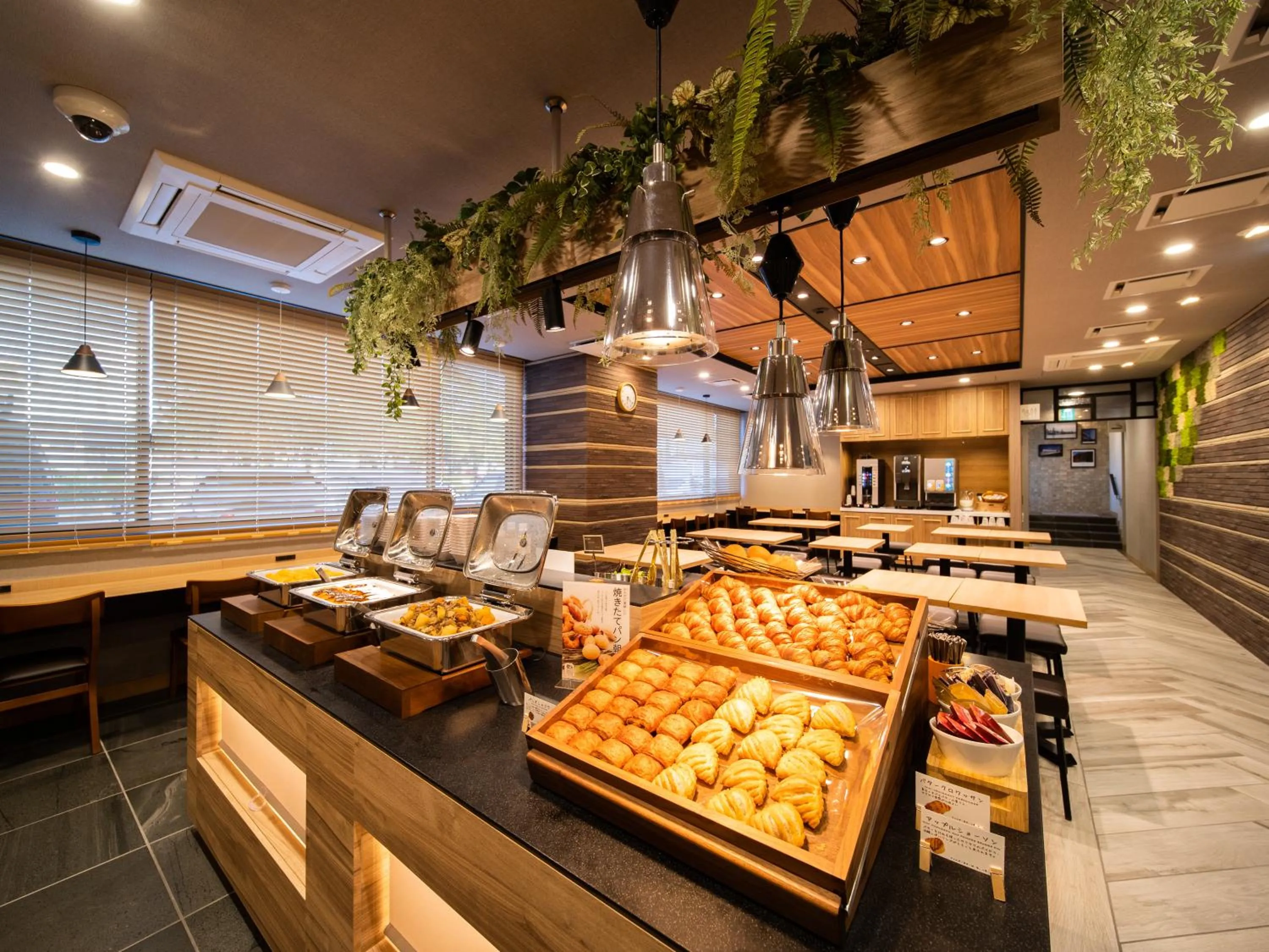 Food and drinks in Super Hotel Higashi-Maizuru