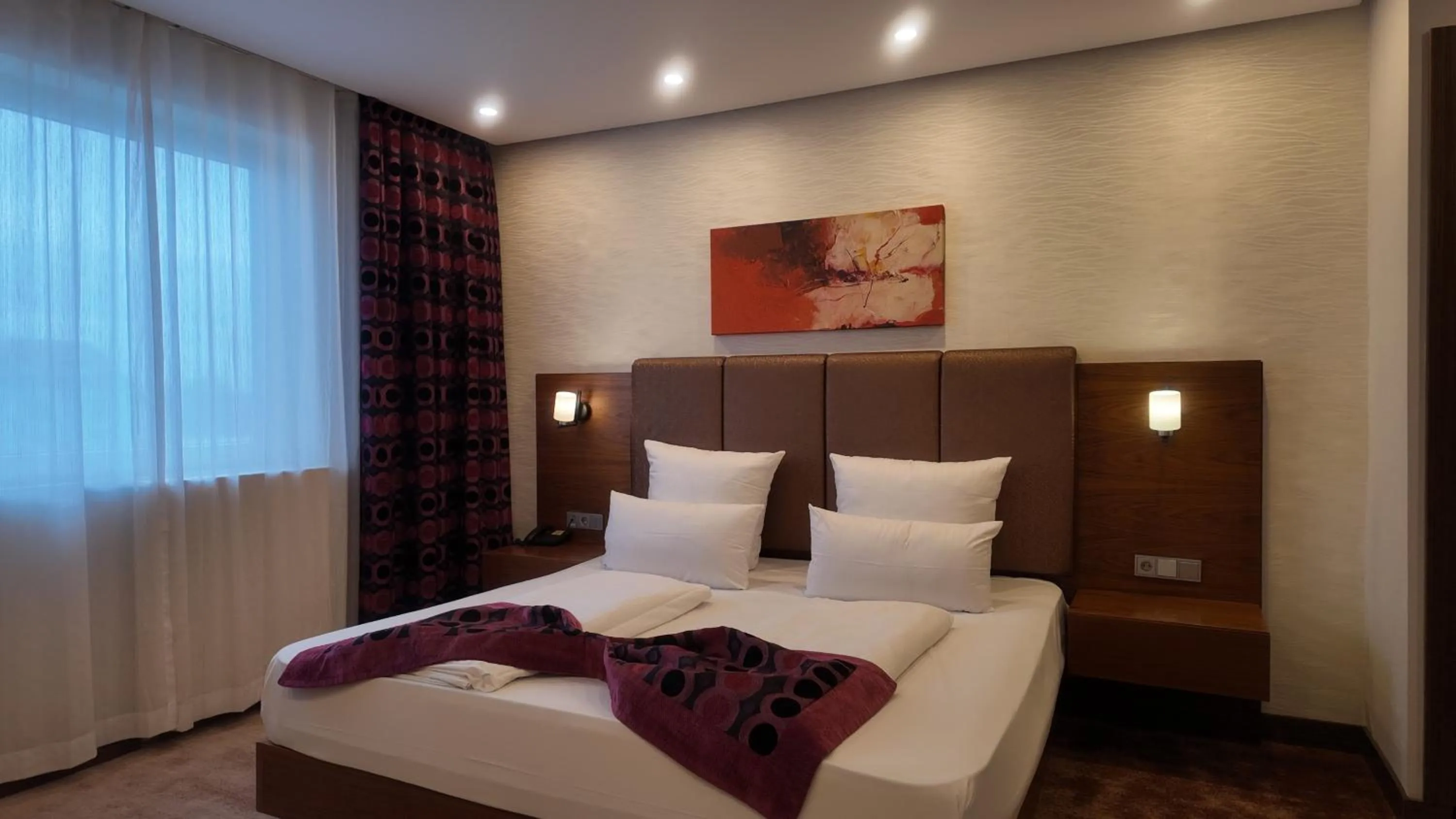 Bedroom, Bed in Airport Global Hotel