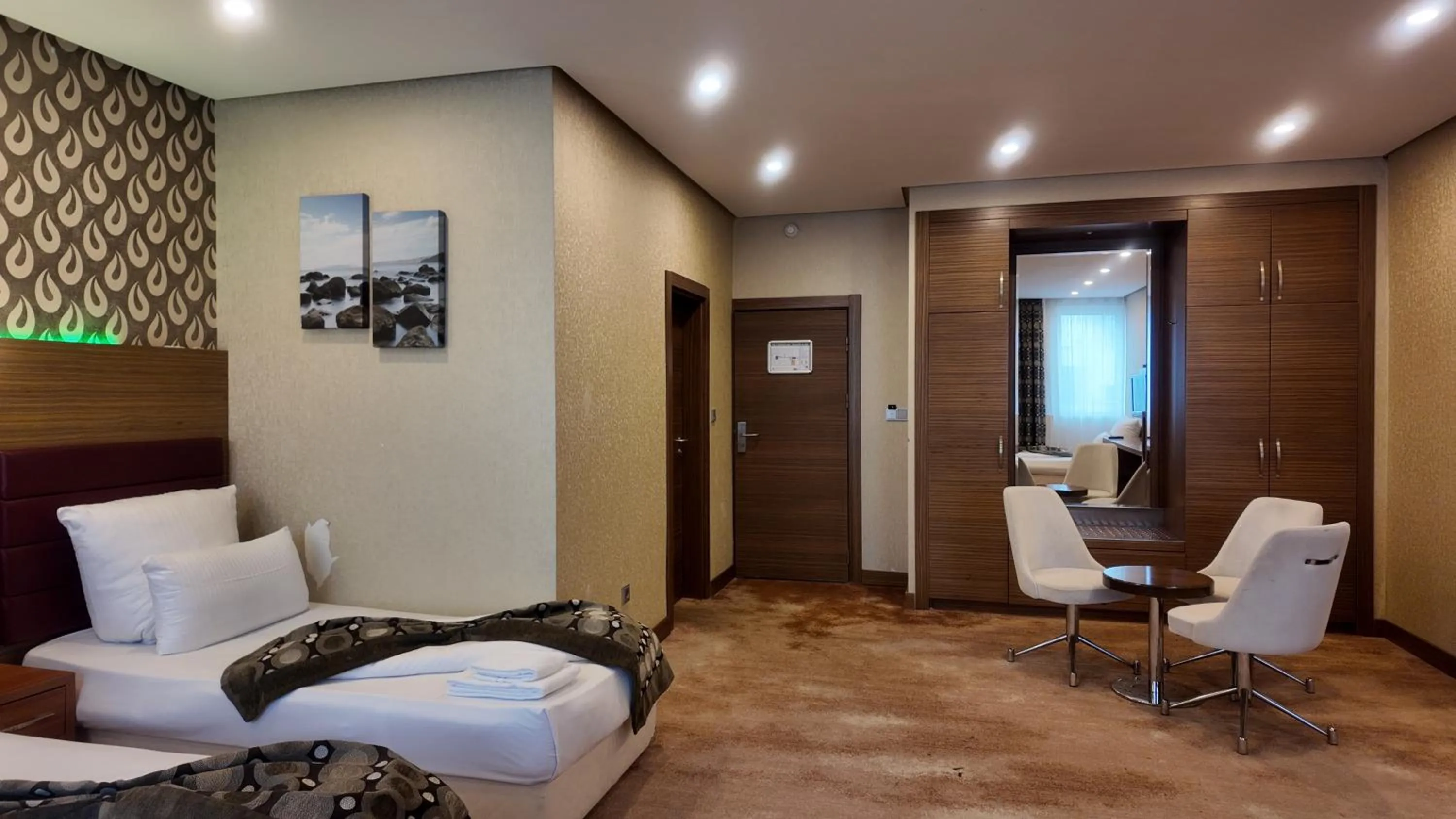 Bedroom in Airport Global Hotel