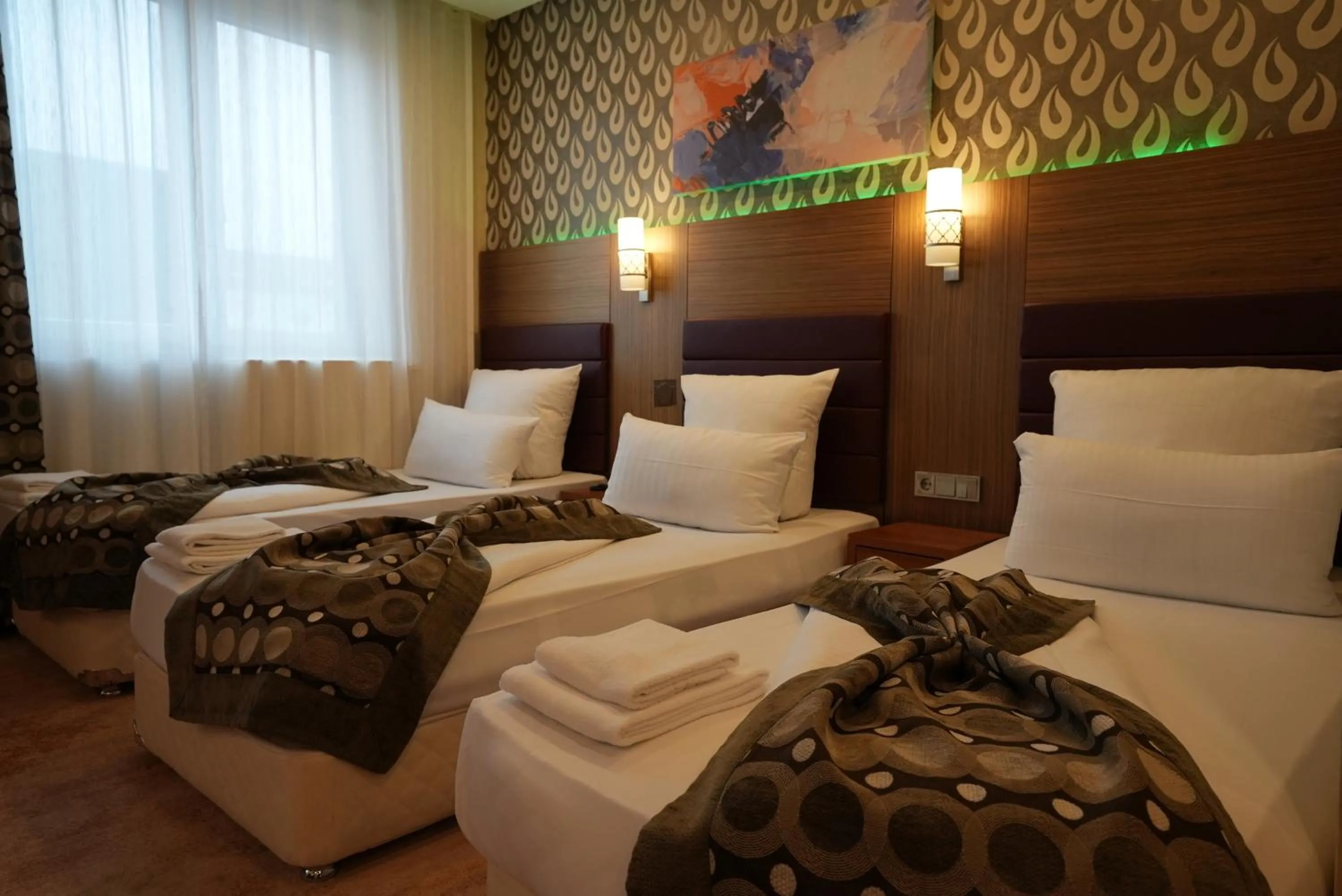 Bedroom, Bed in Airport Global Hotel