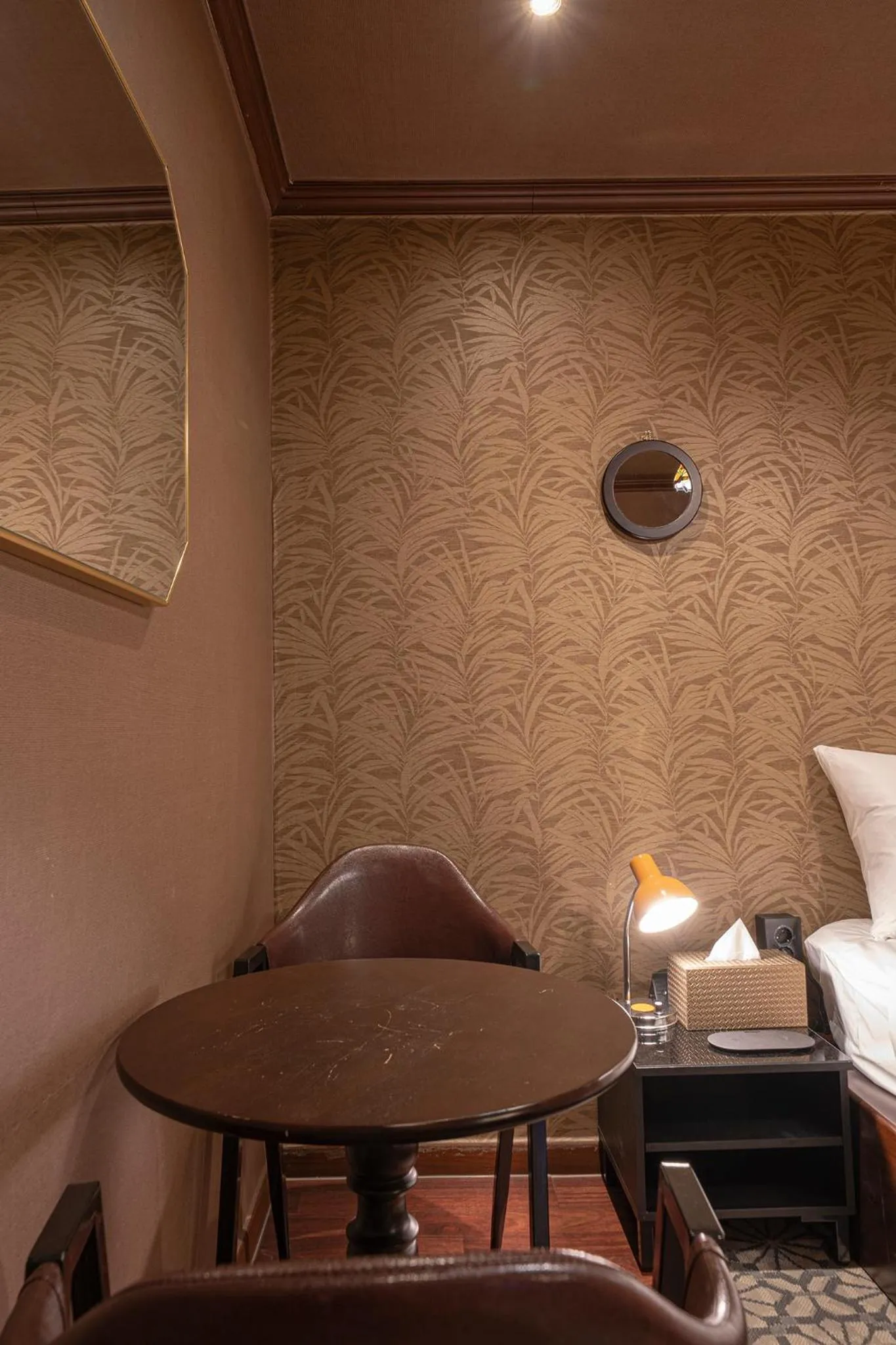 Bed in Shourin Hotel Cheonan by Aank