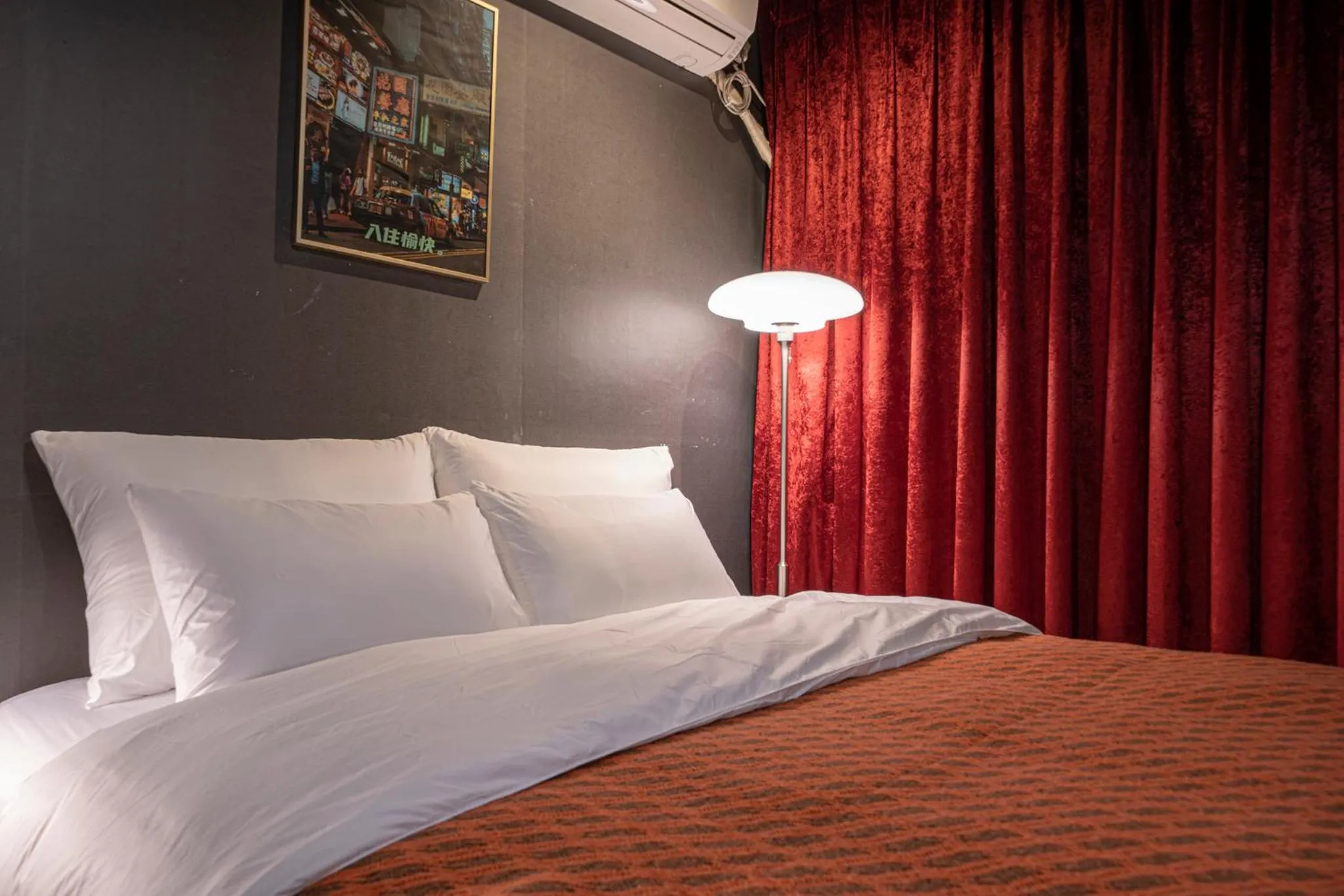 Bed in Shourin Hotel Cheonan by Aank