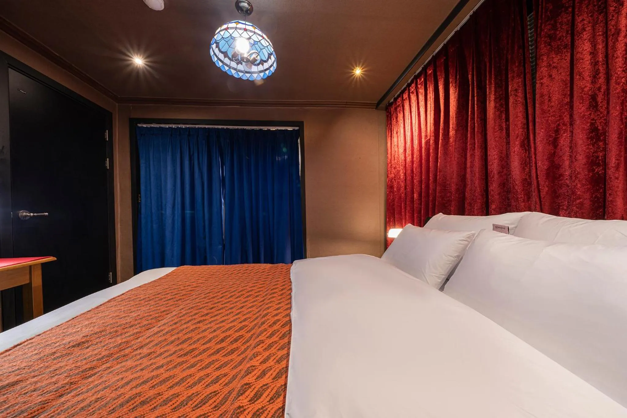 Bed in Shourin Hotel Cheonan by Aank