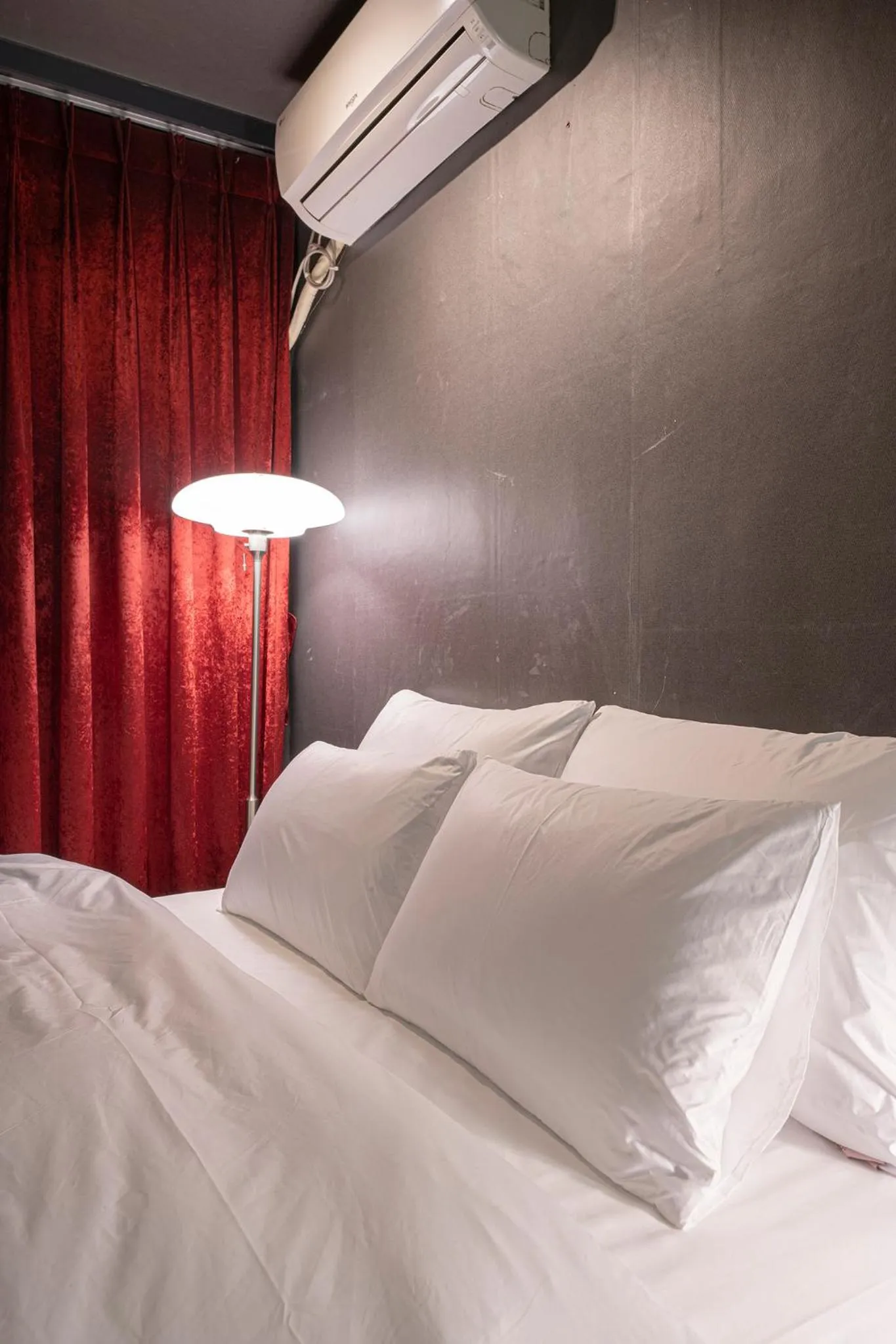 Bed in Shourin Hotel Cheonan by Aank