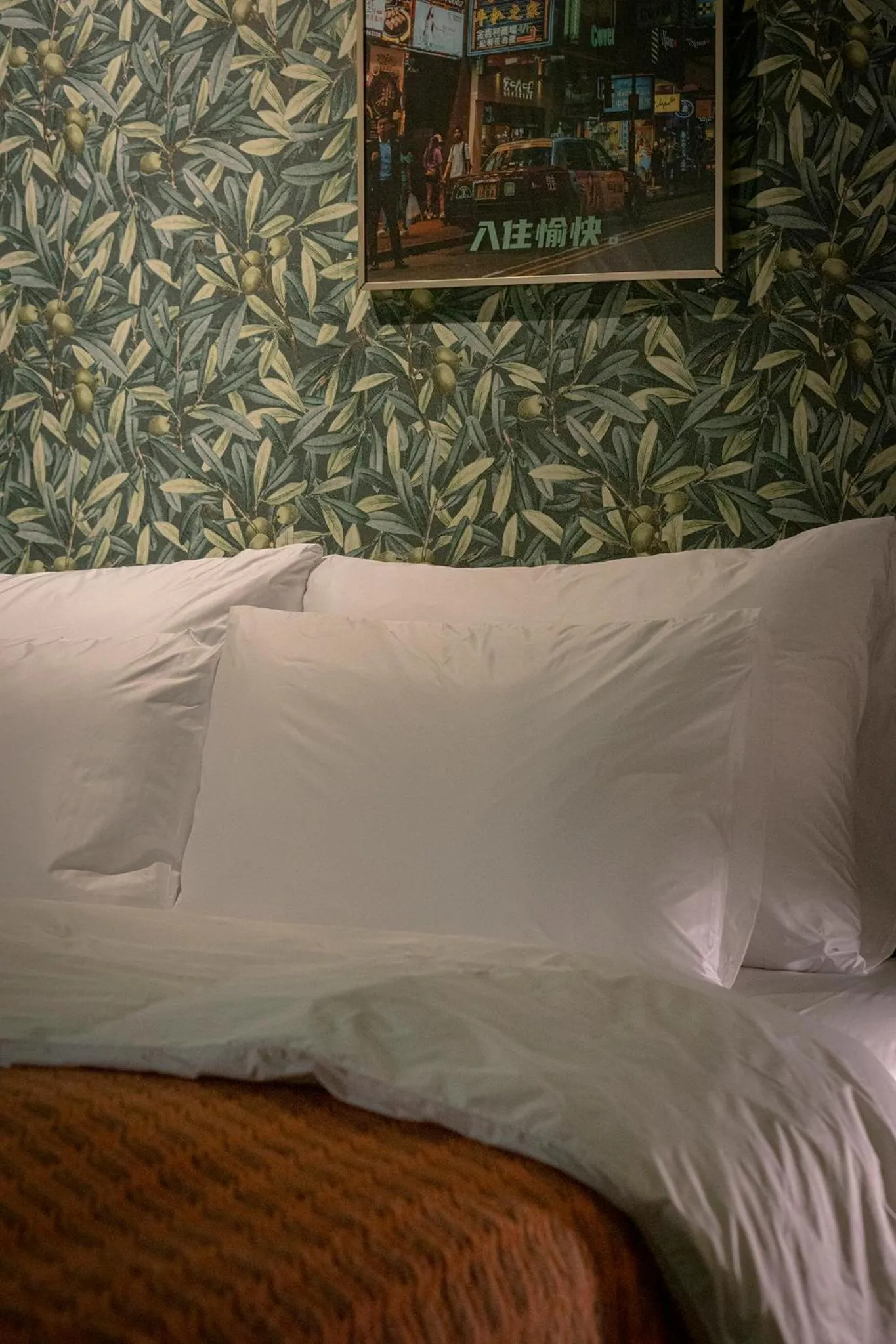 Bed in Shourin Hotel Cheonan by Aank