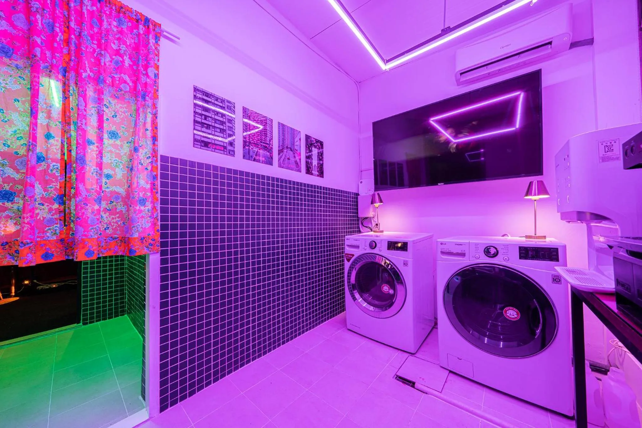 Shourin Hotel Cheonan by Aank