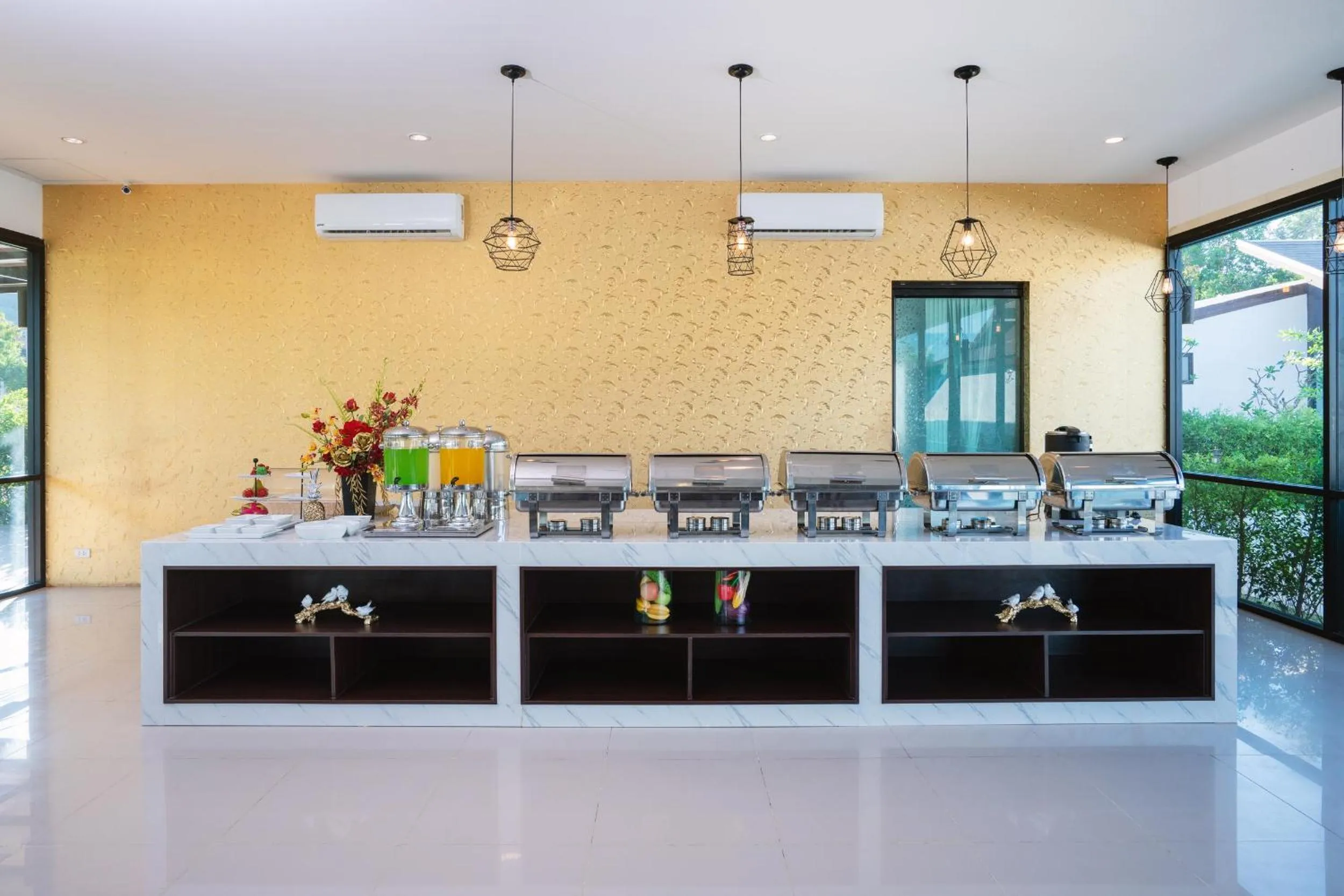 Communal kitchen in Thames Tara Private Pool Villa Rawai Phuket