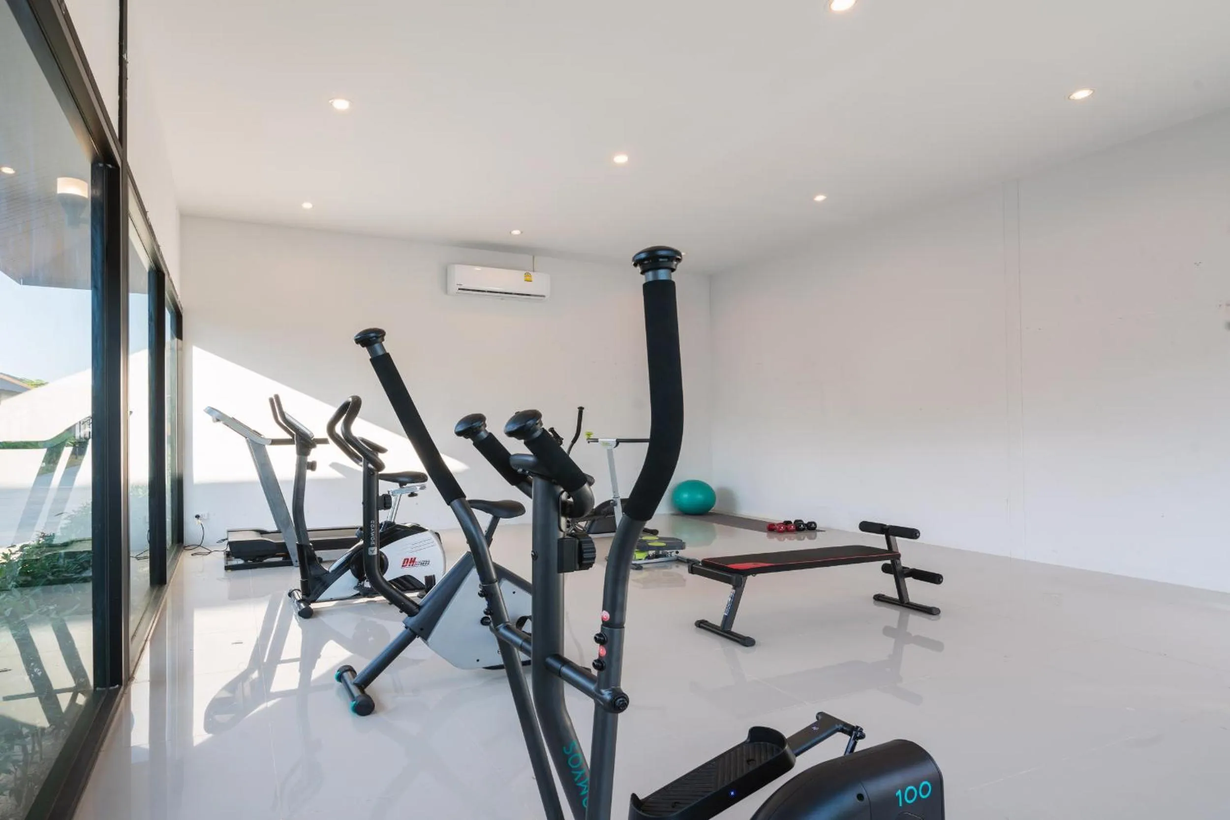 Fitness centre/facilities in Thames Tara Private Pool Villa Rawai Phuket